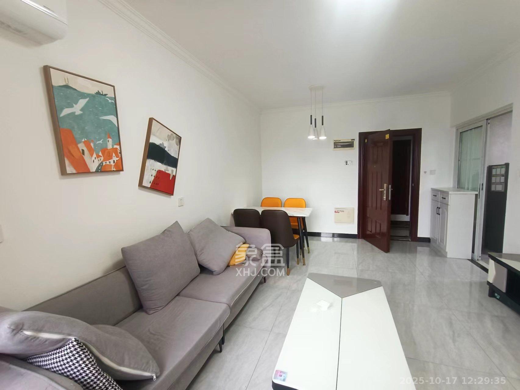 荣盛花语书苑 2室1厅1卫 2500.0元/月 荣盛花语书苑 2室1厅1卫 2500.0元/月室内图