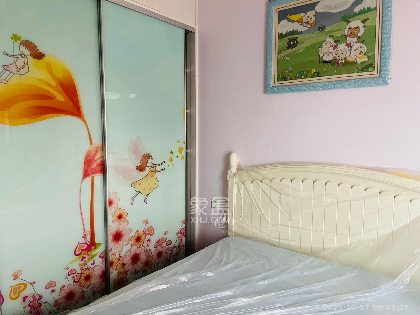 麓谷明珠 3室2厅1卫 3300.0元/月 麓谷明珠 3室2厅1卫 3300.0元/月室内图