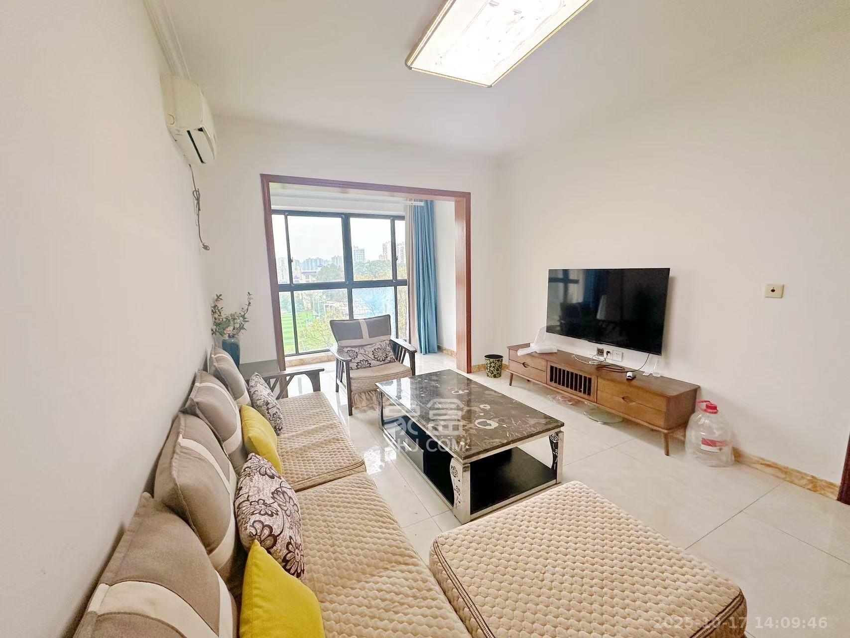 通用时代国际社区  2室2厅1卫    2500.0元/月 通用时代国际社区  2室2厅1卫    2500.0元/月