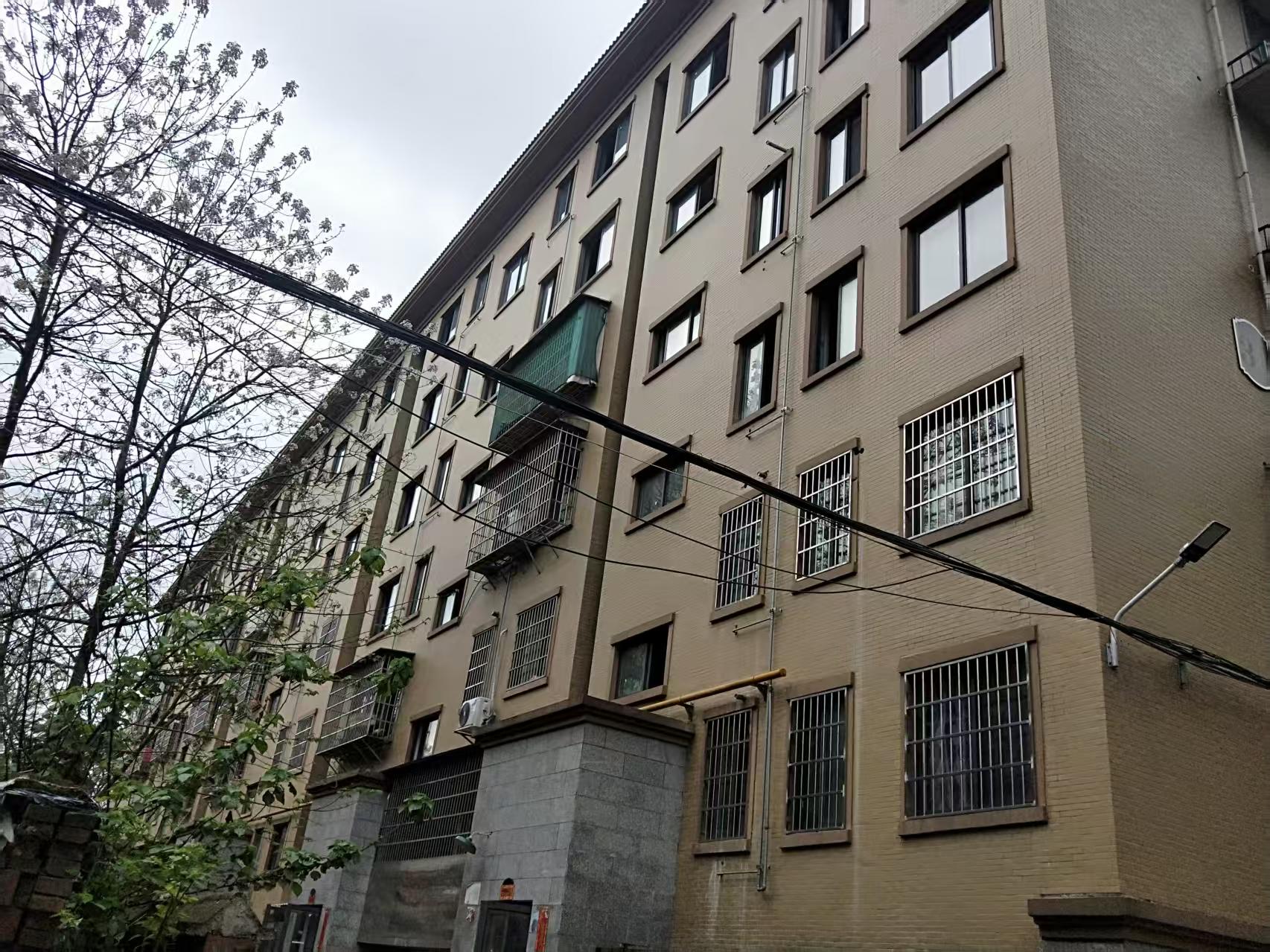 滨江花园  2室1厅1卫    38.3万室内图1