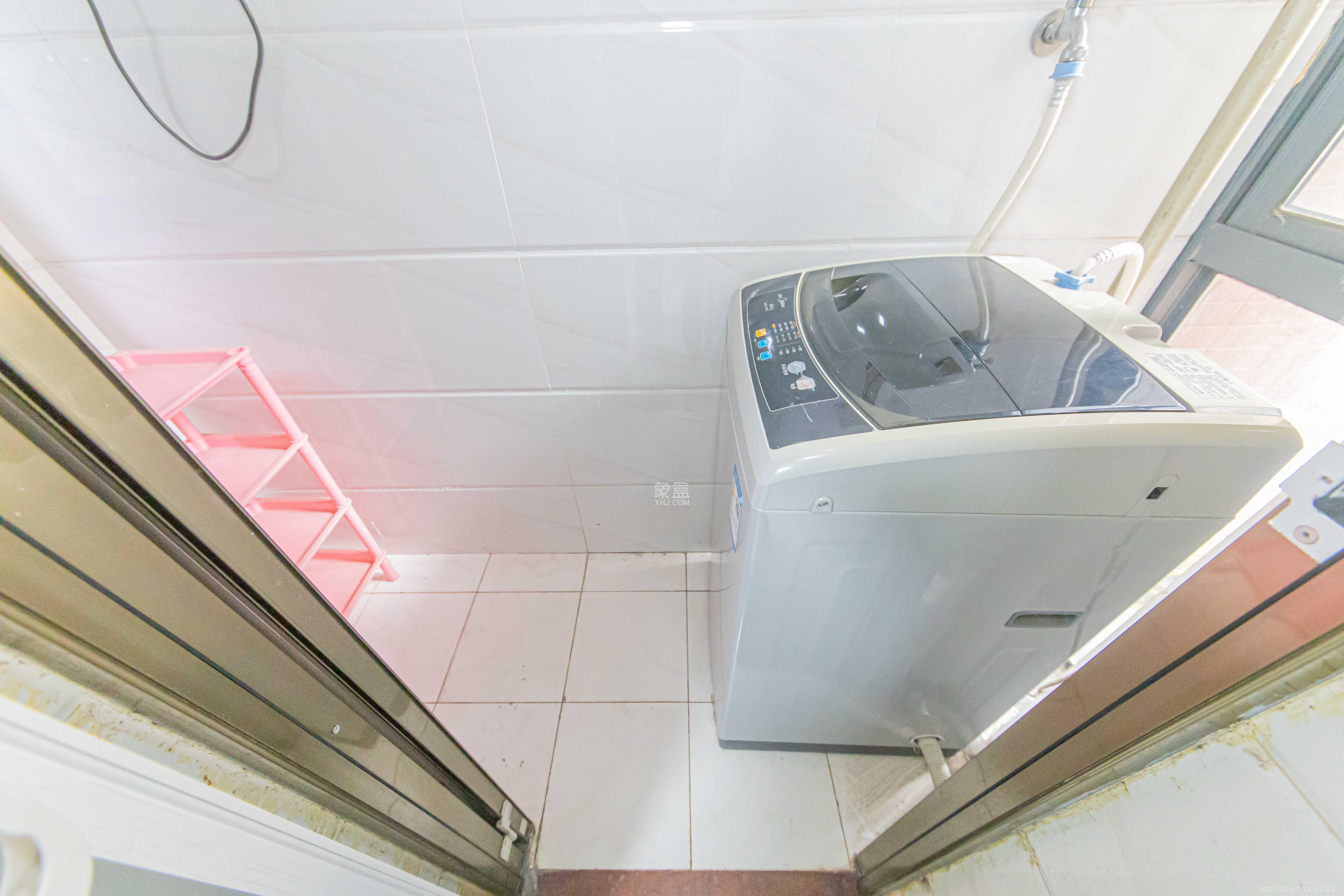 中建芙蓉工社 2室1厅1卫 40.0万 中建芙蓉工社 2室1厅1卫 40.0万厨房