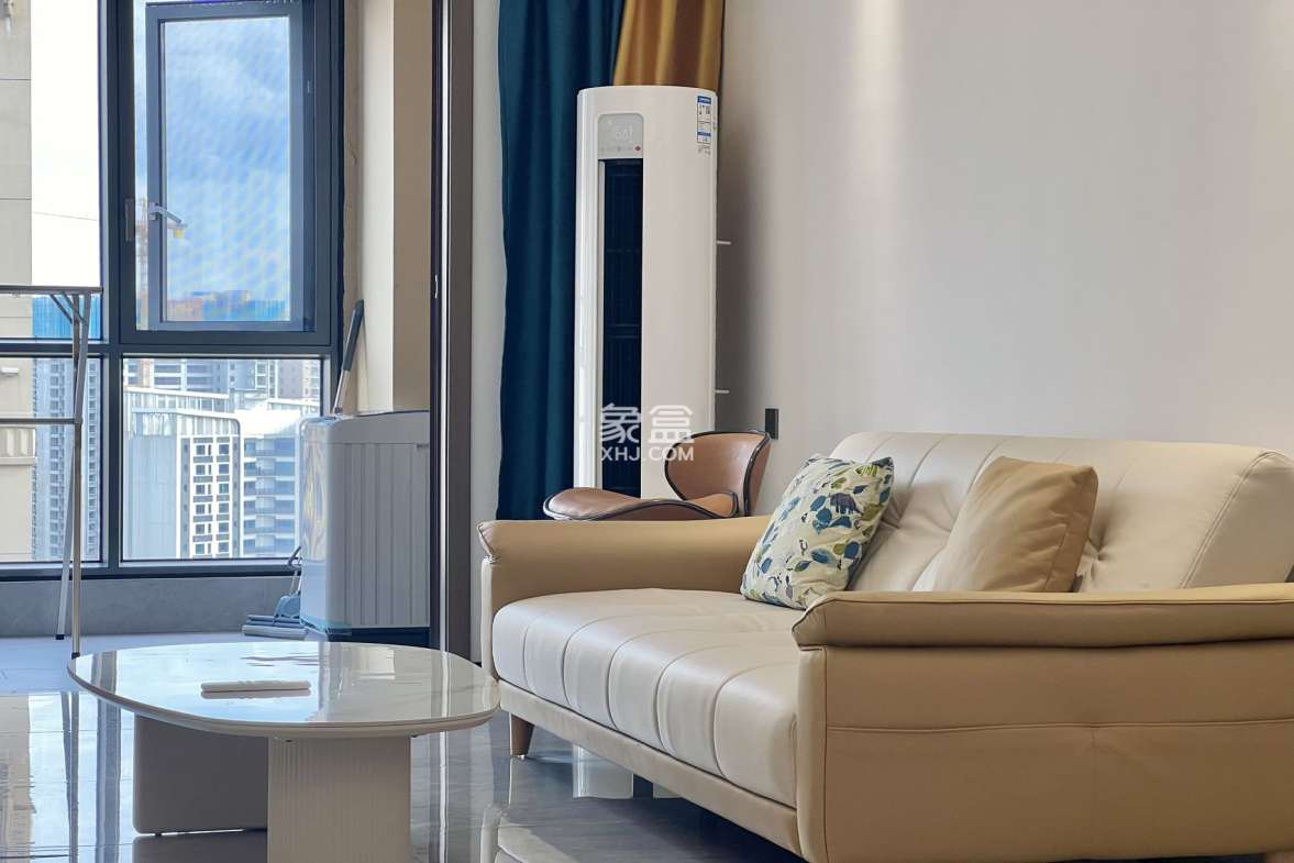 海航豪庭南苑  2室2厅1卫    4500.0元/月 海航豪庭南苑  2室2厅1卫    4500.0元/月室内图