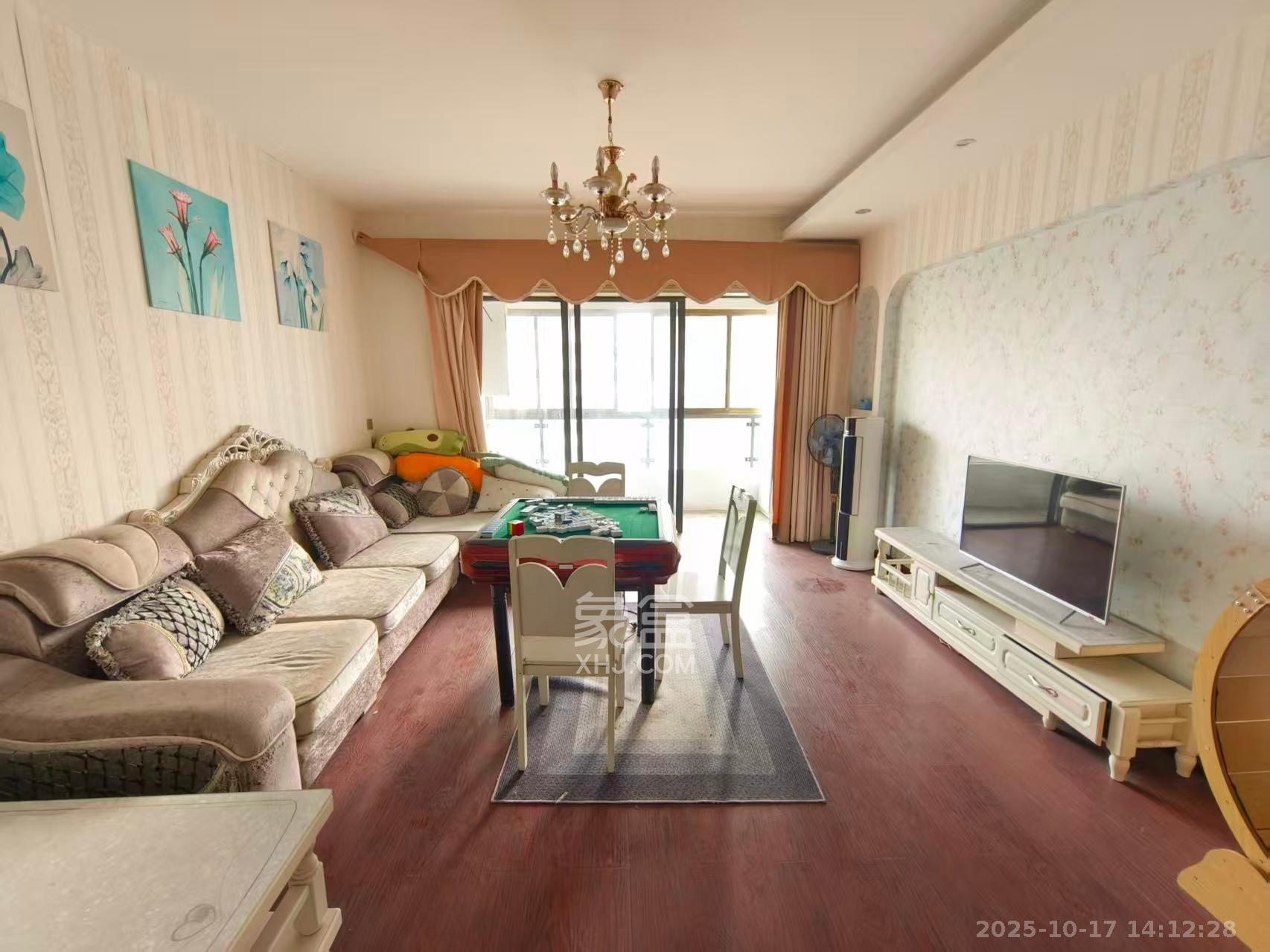 阳光100一期、四五期  3室2厅2卫    2600.0元/月 阳光100一期、四五期  3室2厅2卫    2600.0元/月室内图