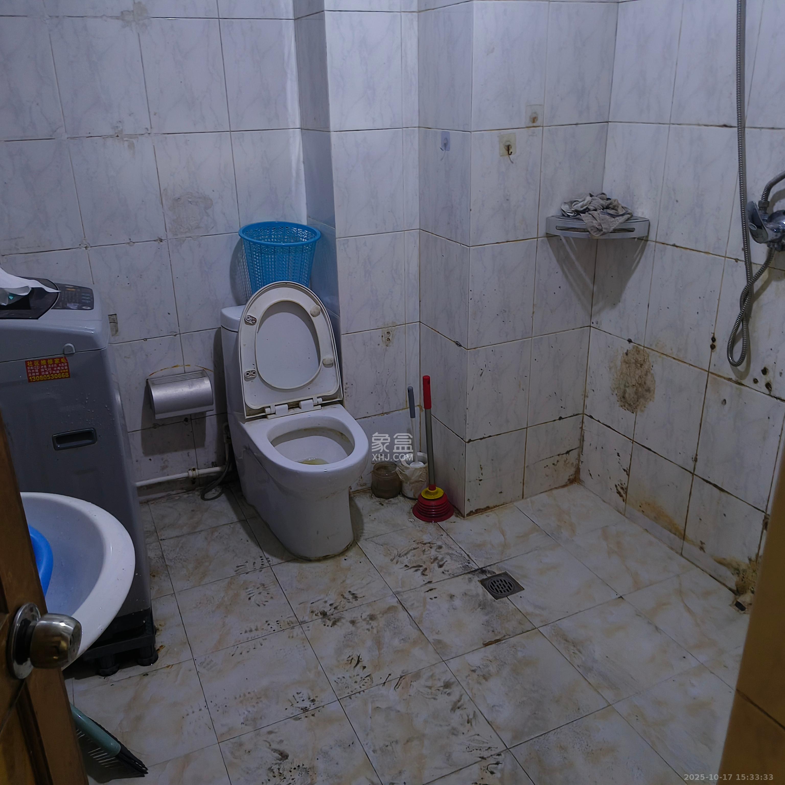 燕山街社区  2室1厅1卫    2000.0元/月室内图