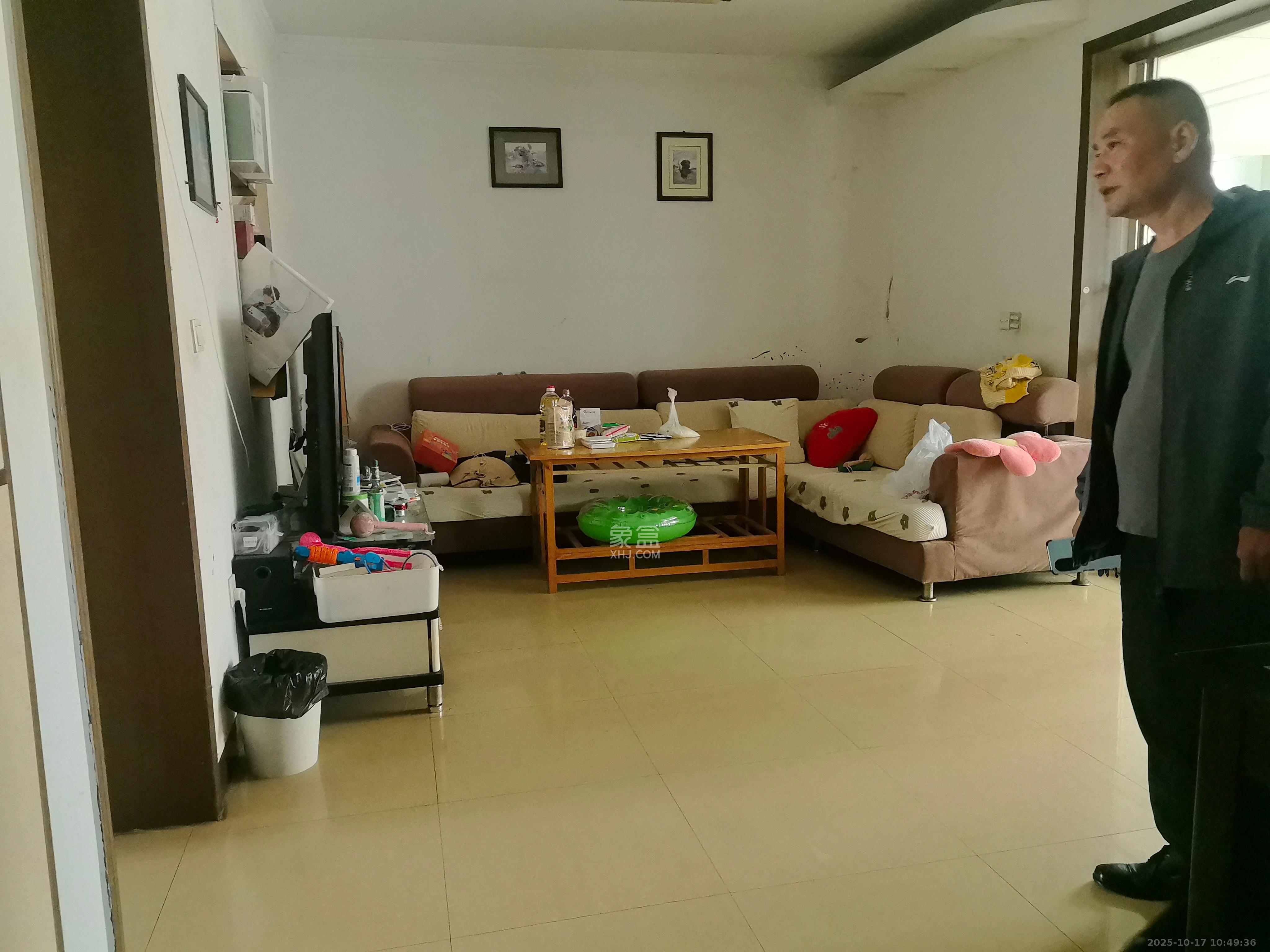 中国人民财产股份公司宿舍(人民保险公司宿舍) 3室1厅1卫 1500.0元/月 中国人民财产股份公司宿舍(人民保险公司宿舍) 3室1厅1卫 1500.0元/月室内图