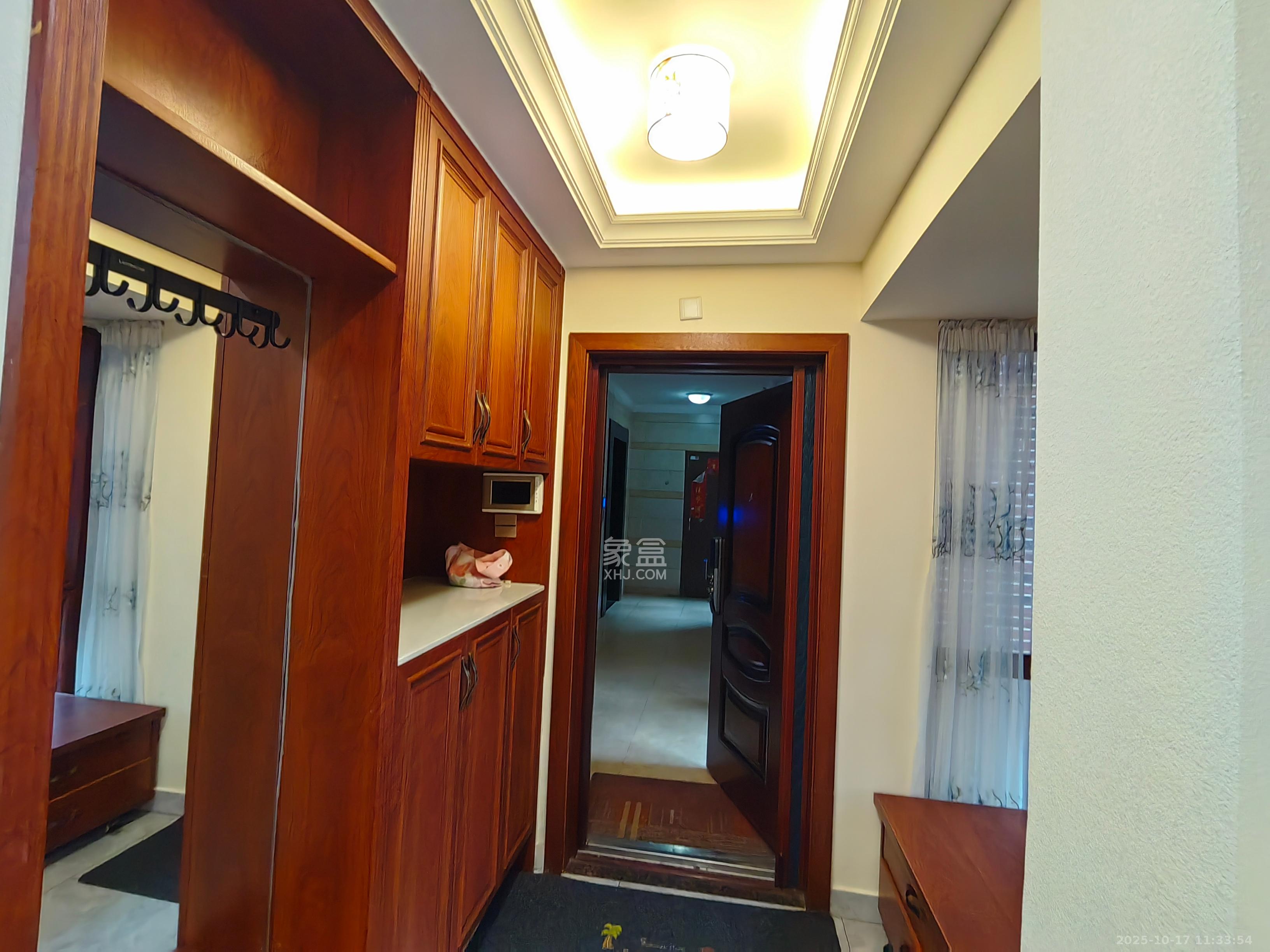 哈佛小镇(五矿哈佛小镇) 3室2厅2卫 2300.0元/月 哈佛小镇(五矿哈佛小镇) 3室2厅2卫 2300.0元/月室内图