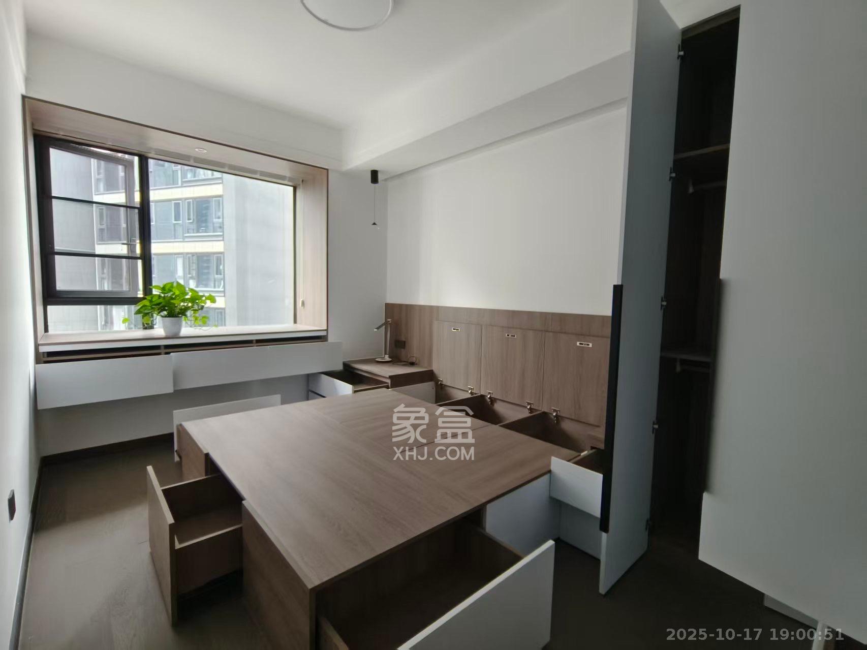 绿地麓云国际一期 6室2厅3卫 7000.0元/月 绿地麓云国际一期 6室2厅3卫 7000.0元/月室内图