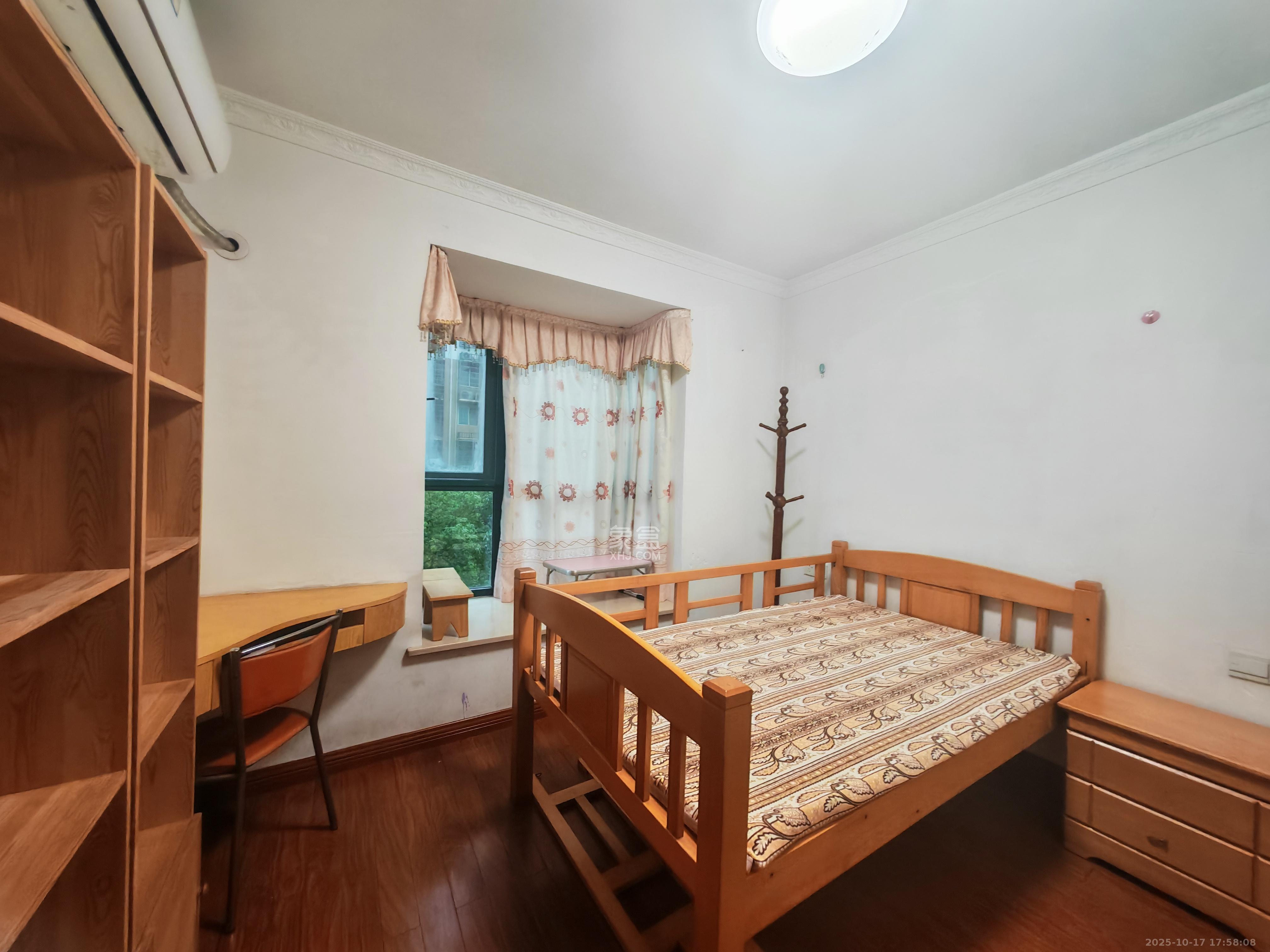 东岸锦城(东方人家) 3室2厅2卫 2180.0元/月 东岸锦城(东方人家) 3室2厅2卫 2180.0元/月室内图