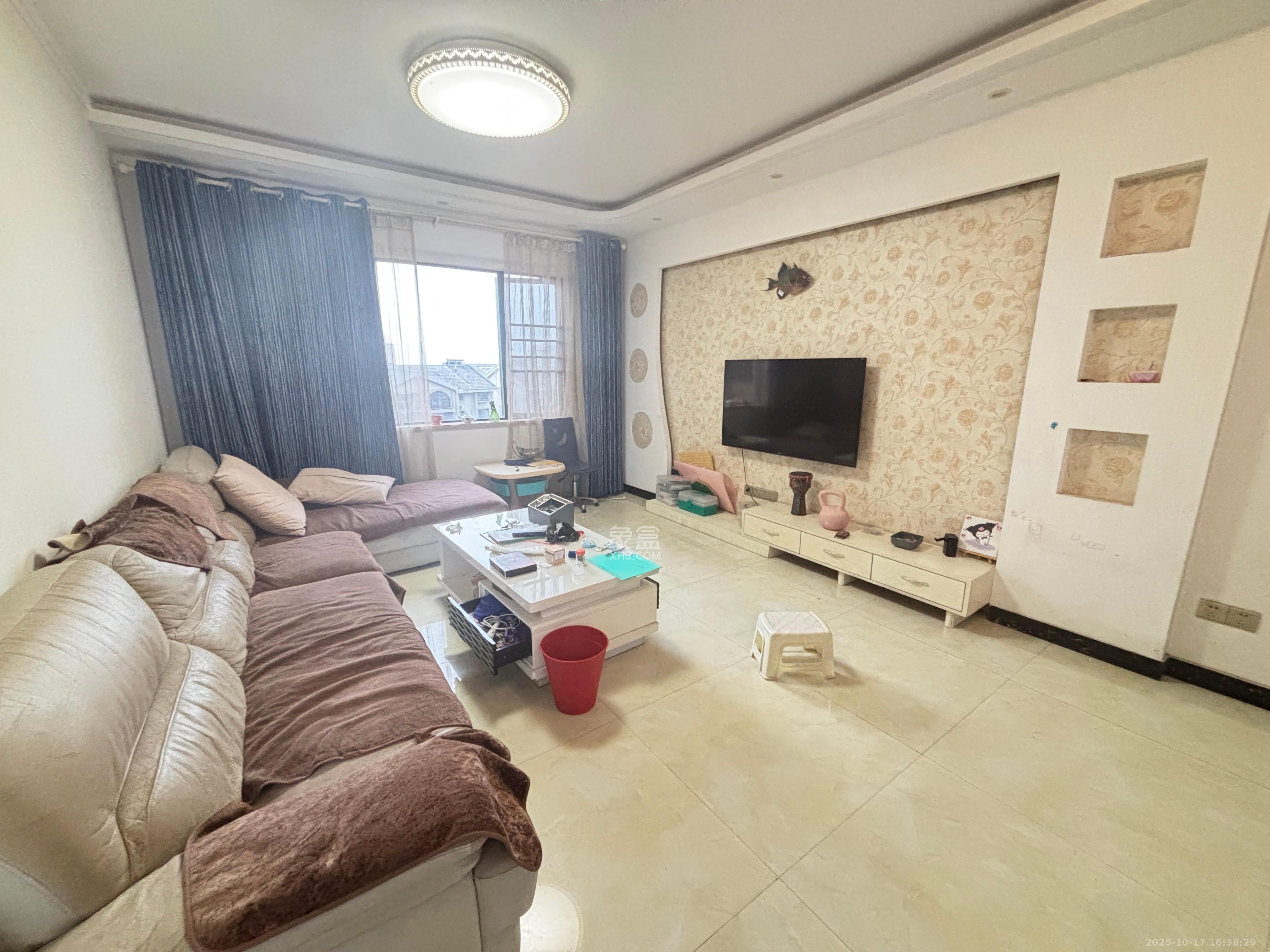 兴威帕克水岸  3室2厅2卫    2600.0元/月 兴威帕克水岸  3室2厅2卫    2600.0元/月室内图