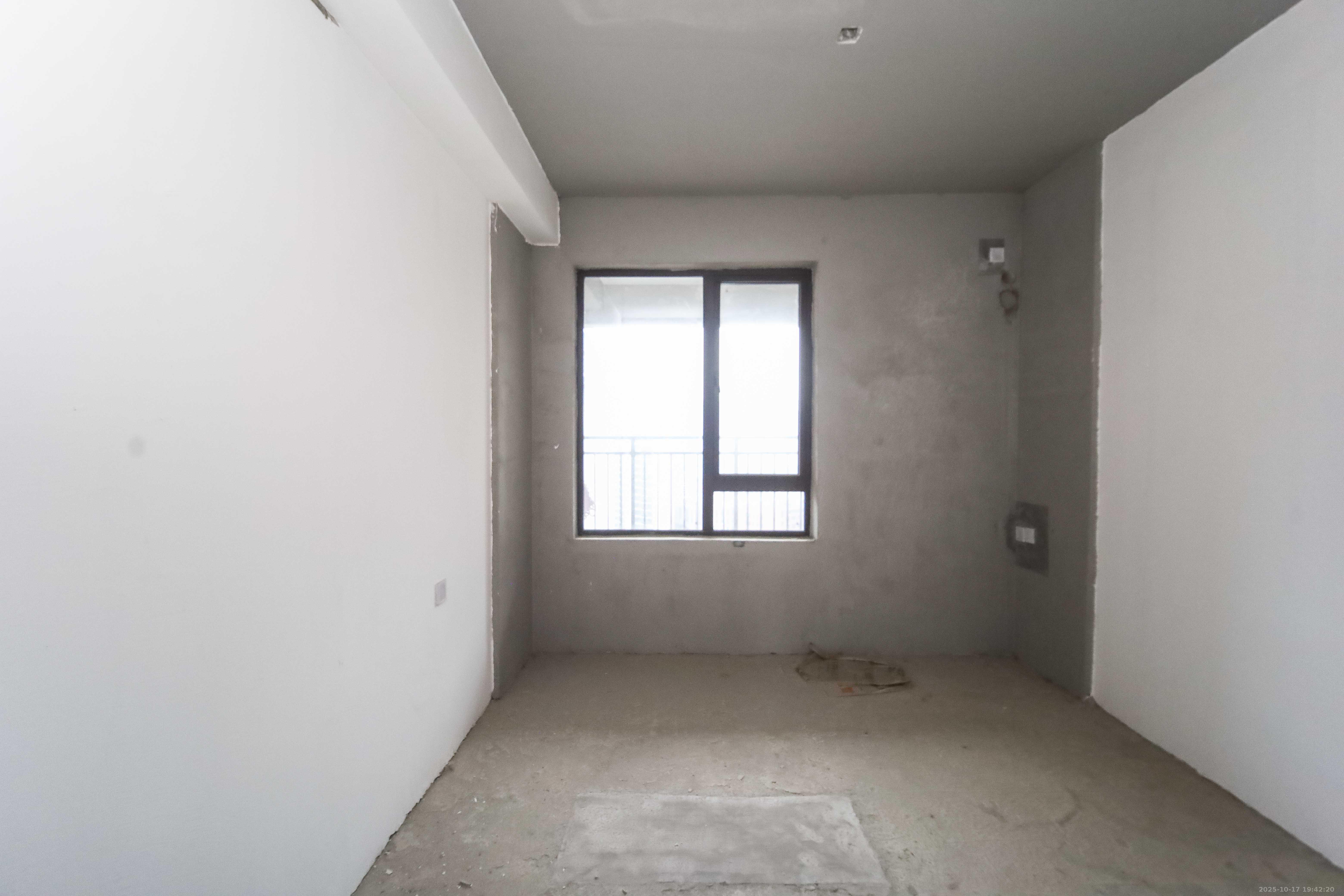 德奥悦东方  4室2厅2卫    150.0万其他