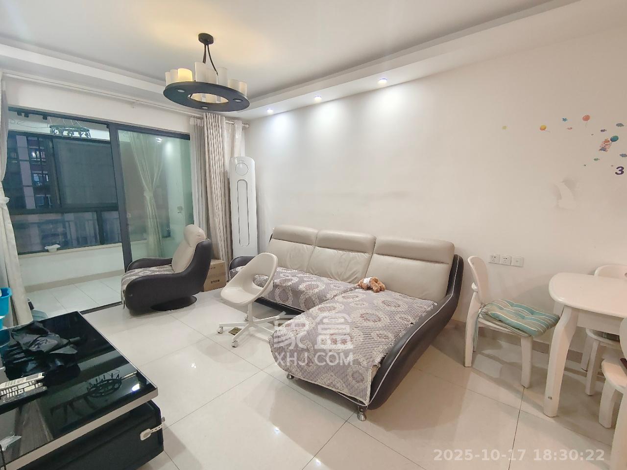 兰亭都荟(璟峰苑) 3室2厅1卫 2800.0元/月 兰亭都荟(璟峰苑) 3室2厅1卫 2800.0元/月室内图