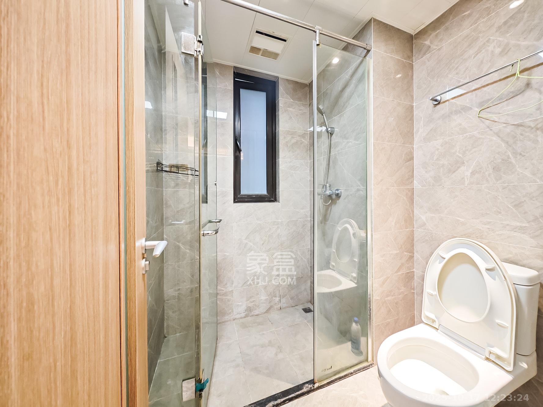 新城和樾（新城和樾公馆）  3室2厅2卫    88.0万卫生间