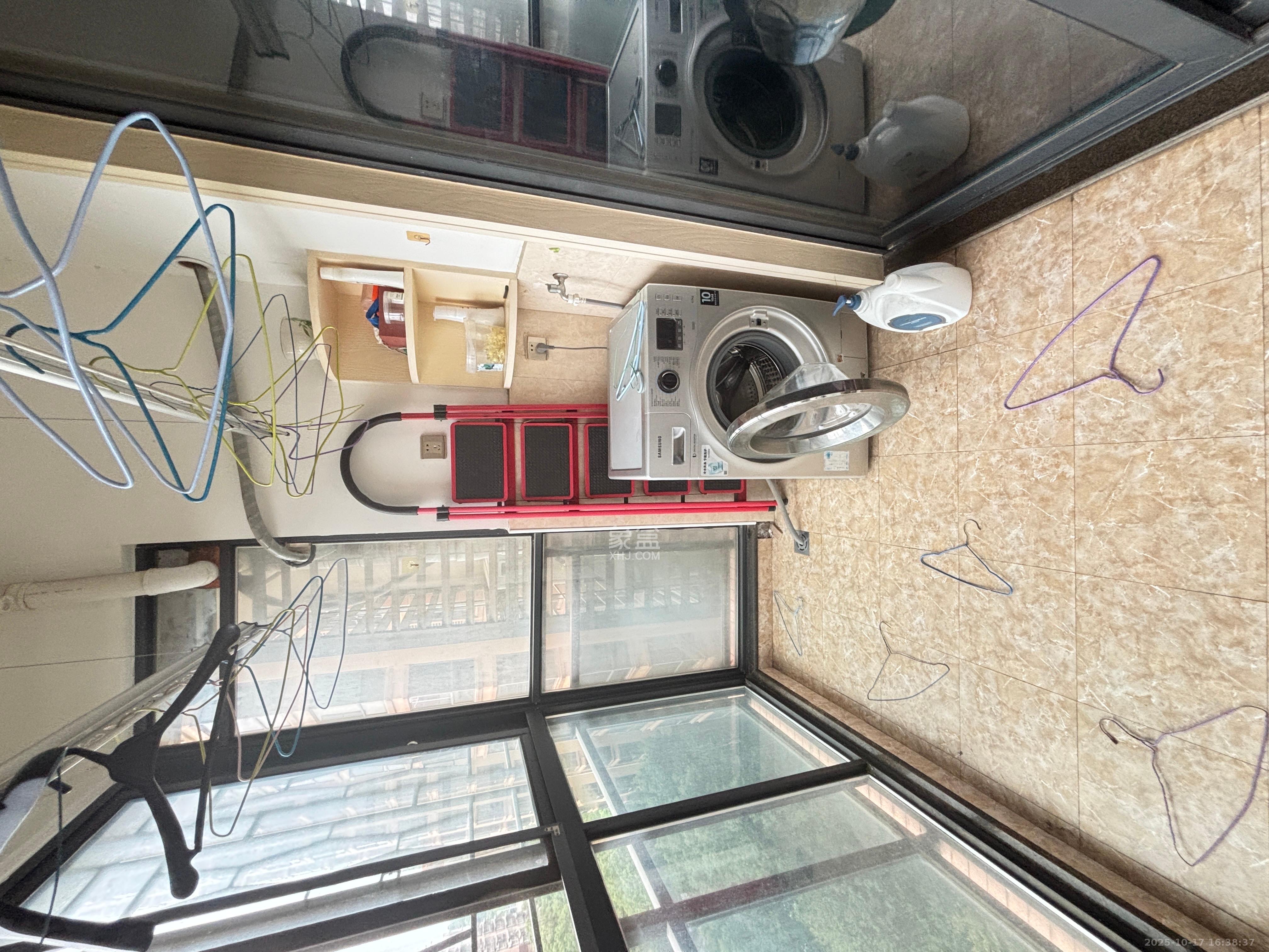 兴威帕克水岸  3室2厅2卫    2600.0元/月 兴威帕克水岸  3室2厅2卫    2600.0元/月室内图