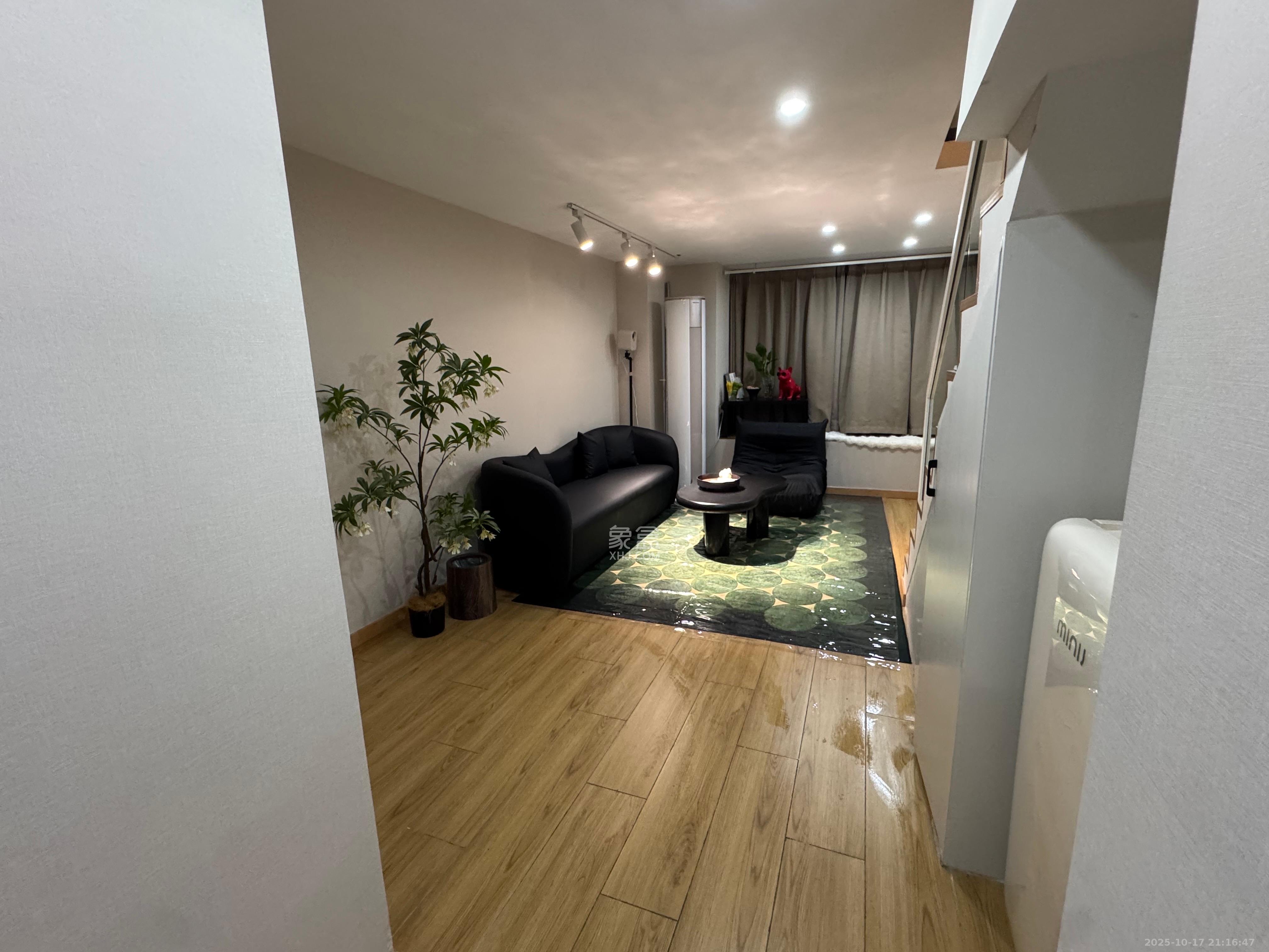 时代MOMA云PARK  2室1厅1卫    2600.0元/月 时代MOMA云PARK  2室1厅1卫    2600.0元/月室内图1