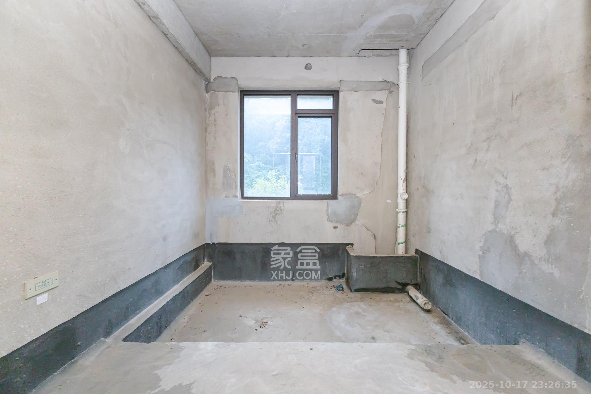 龙湖璟宸原著(龙湖紫宸)  5室2厅3卫    498.0万 龙湖璟宸原著(龙湖紫宸)  5室2厅3卫    498.0万卫生间