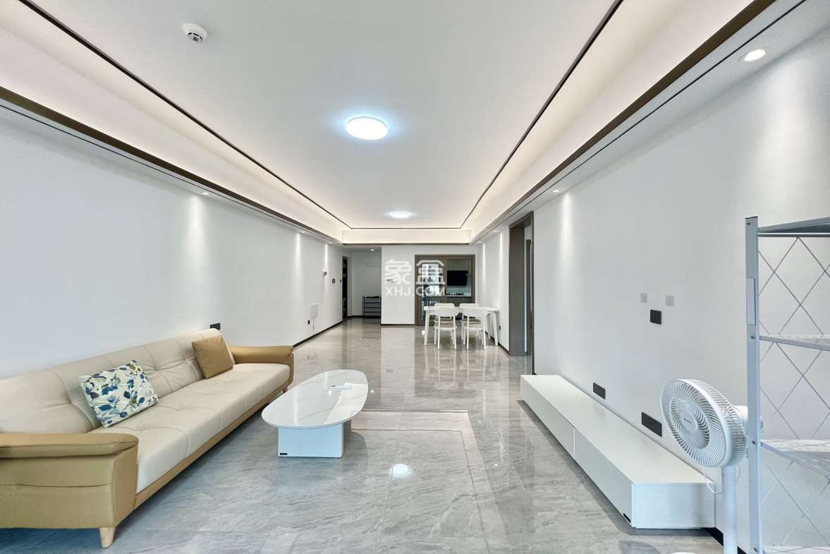 海航豪庭南苑  2室2厅1卫    4500.0元/月 海航豪庭南苑  2室2厅1卫    4500.0元/月室内图