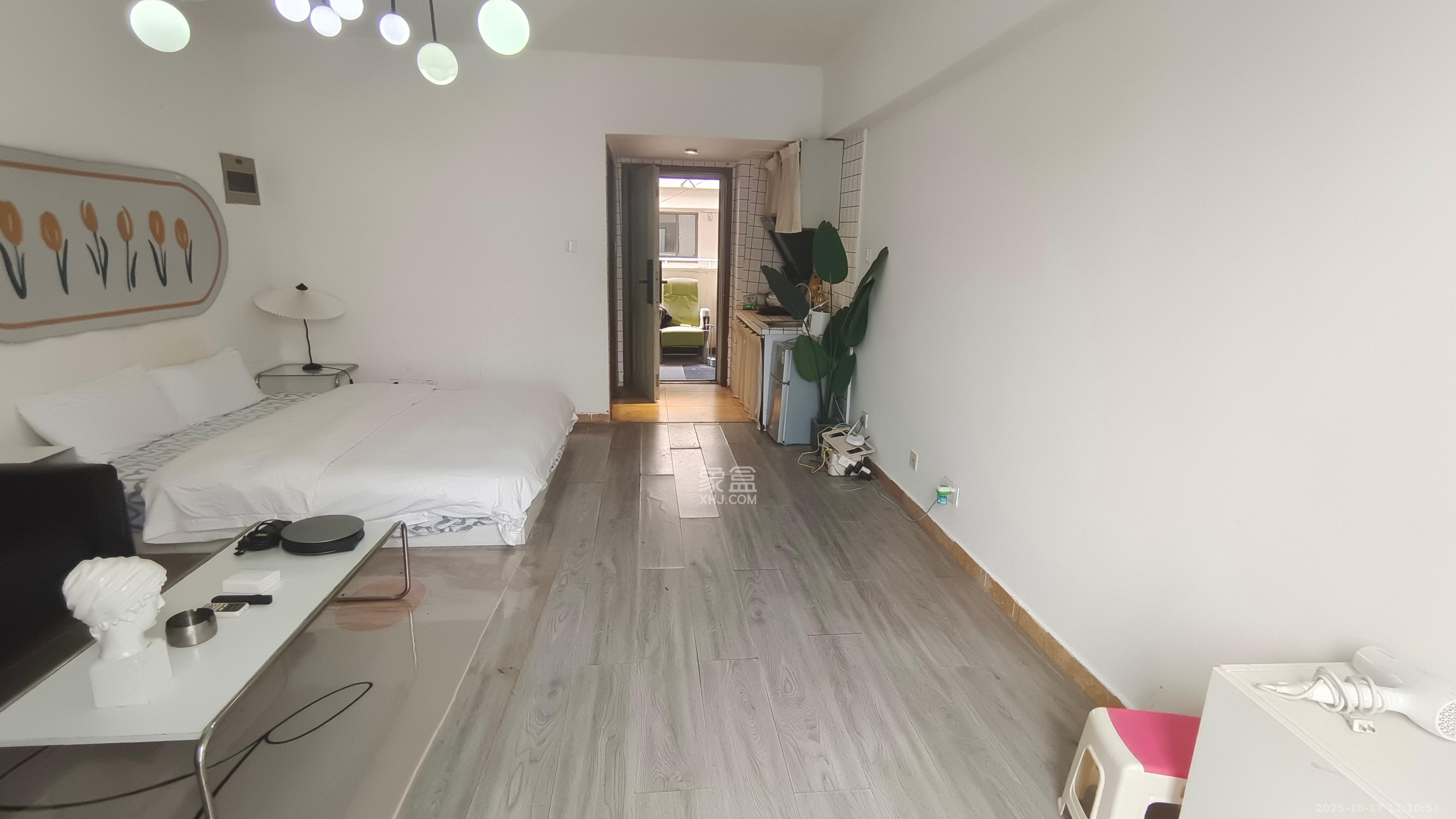 阳光100二期  1室1厅1卫    1200.0元/月室内图