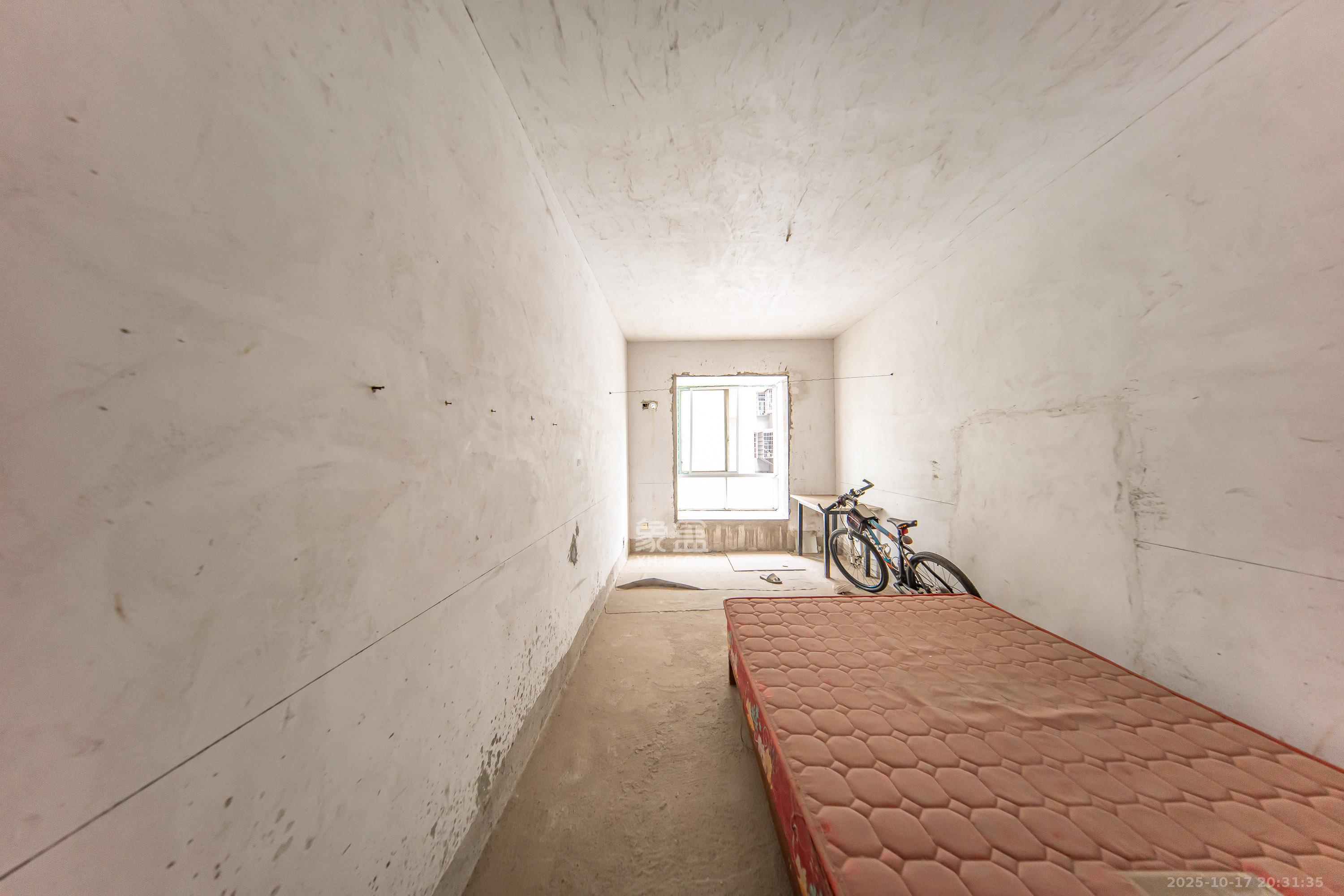 锑都家园 3室2厅2卫 77.0万 锑都家园 3室2厅2卫 77.0万卧室