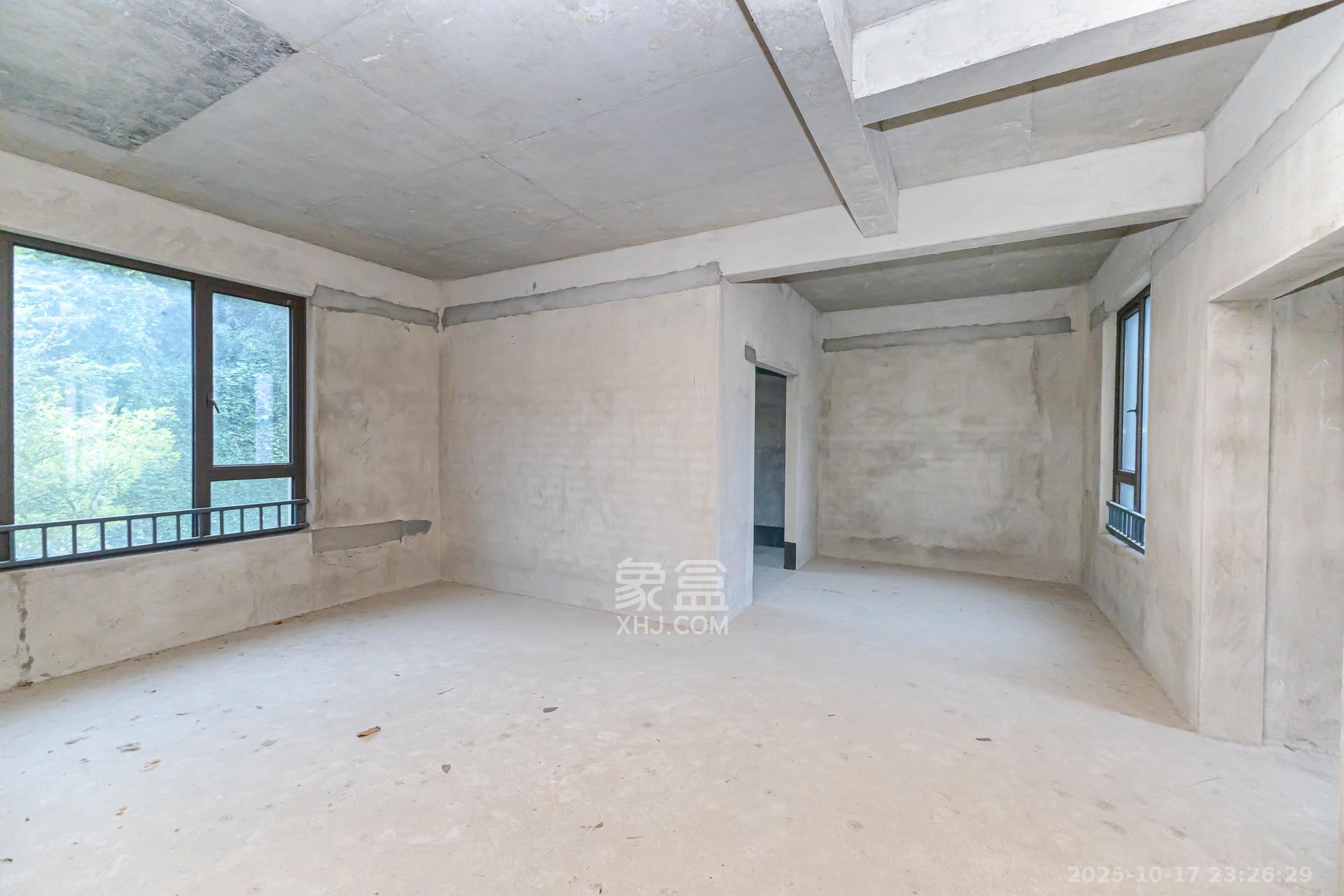 龙湖璟宸原著(龙湖紫宸)  5室2厅3卫    498.0万 龙湖璟宸原著(龙湖紫宸)  5室2厅3卫    498.0万卧室