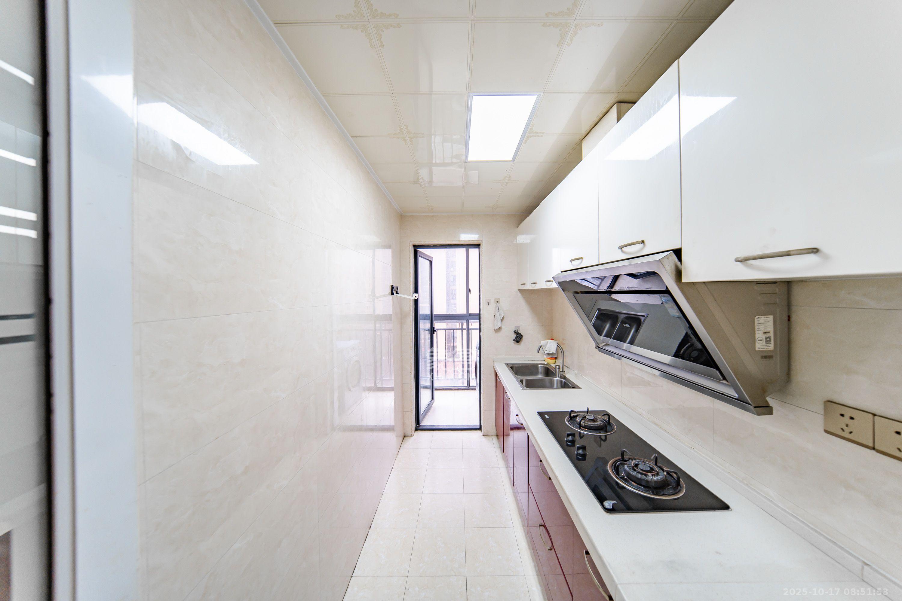 COCO蜜城 2室1厅1卫 2700.0元/月 COCO蜜城 2室1厅1卫 2700.0元/月室内图