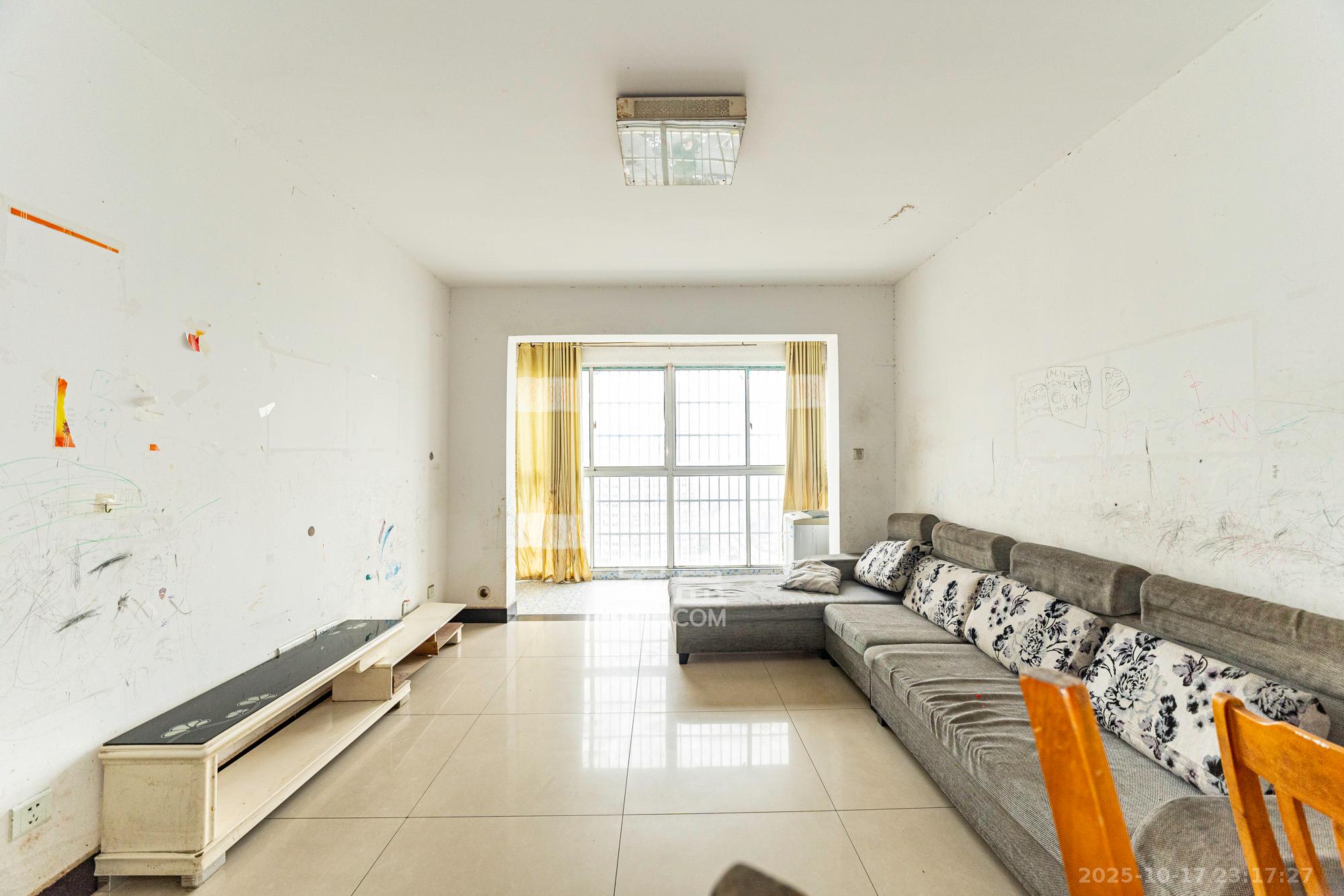 增辉凯旋帝景  2室2厅1卫    35.8万