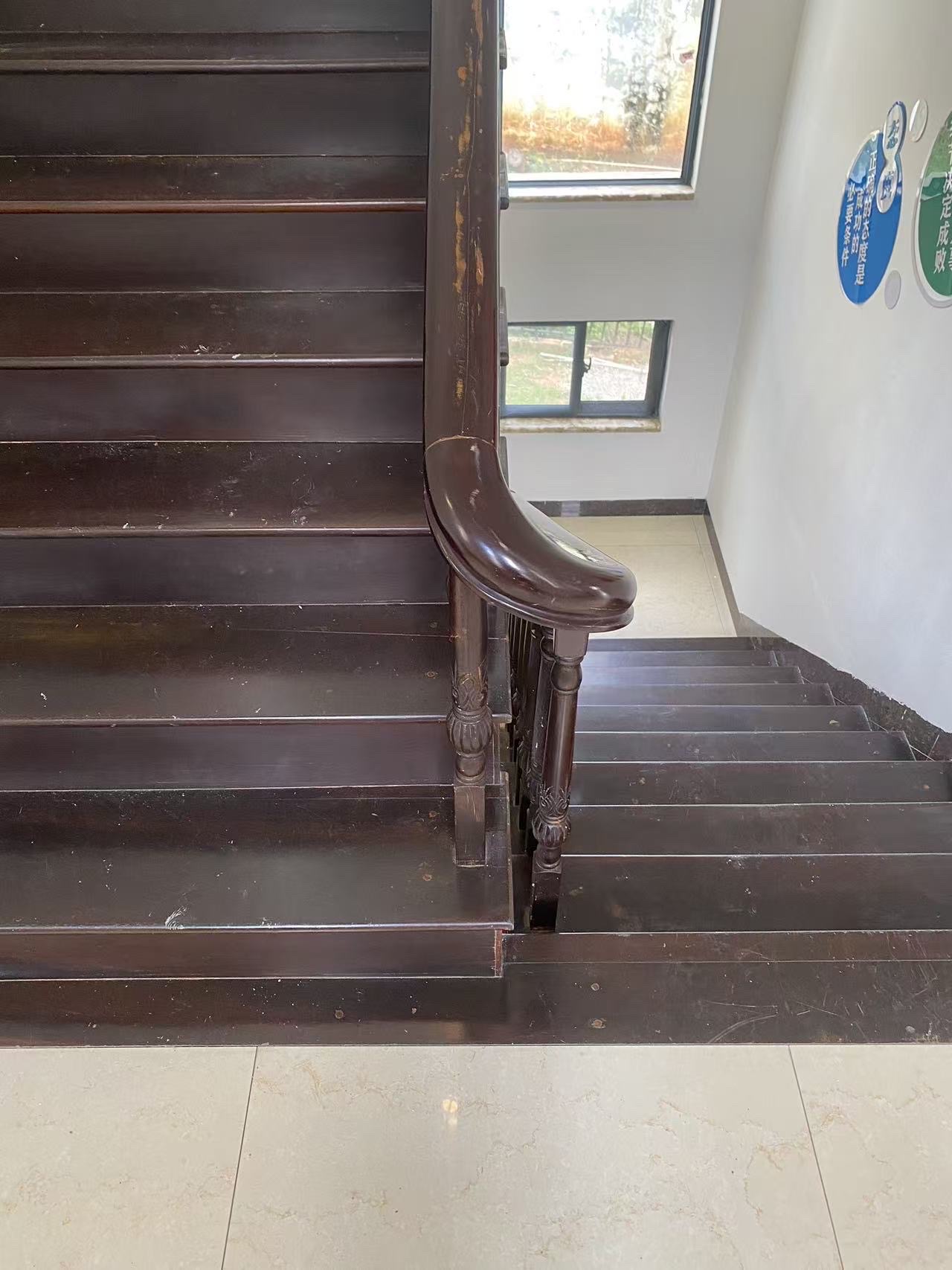 万花坊铂金公馆别墅  6室3厅2卫    17000.0元/月户型图