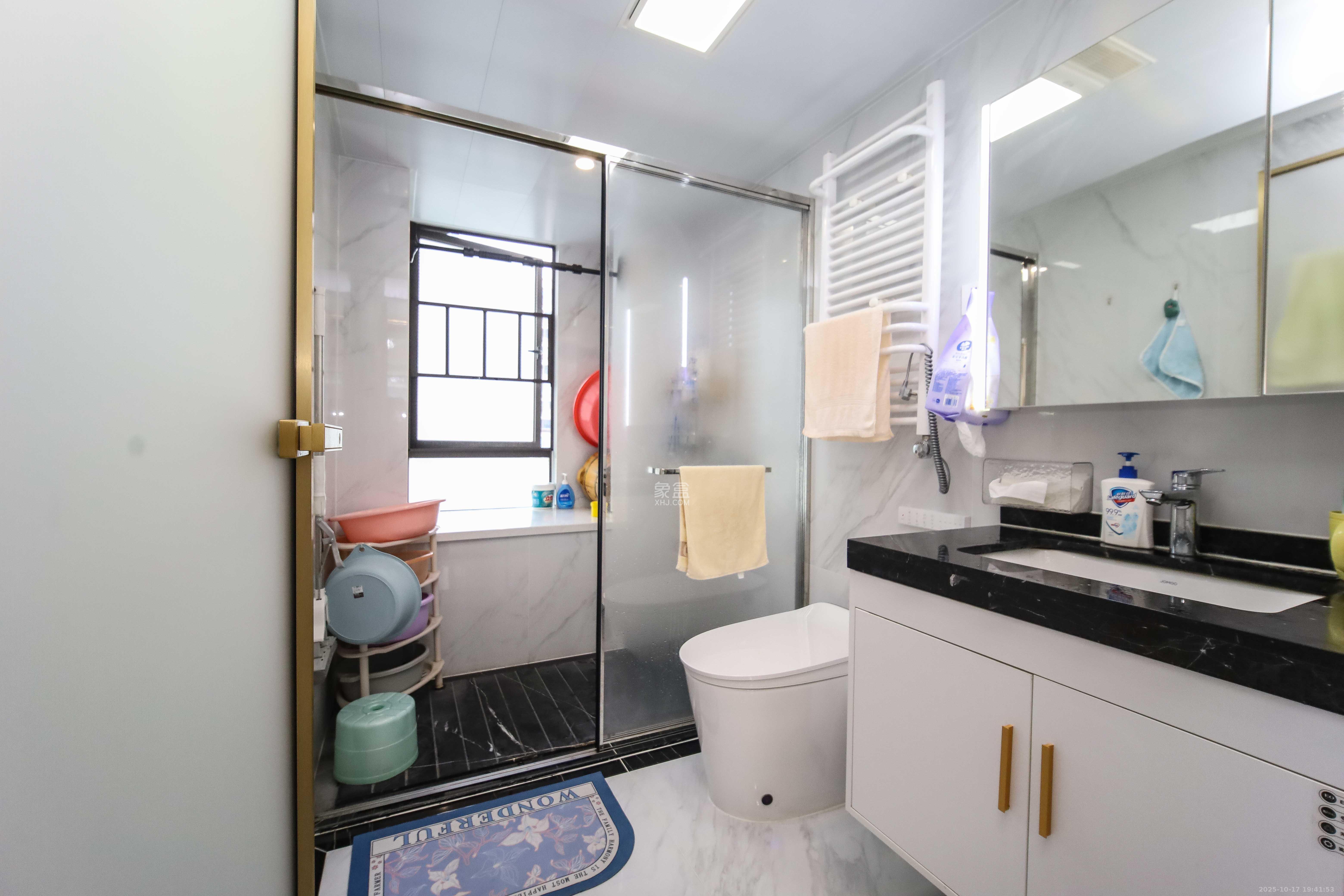 德奥悦东方  4室2厅2卫    268.0万卫生间