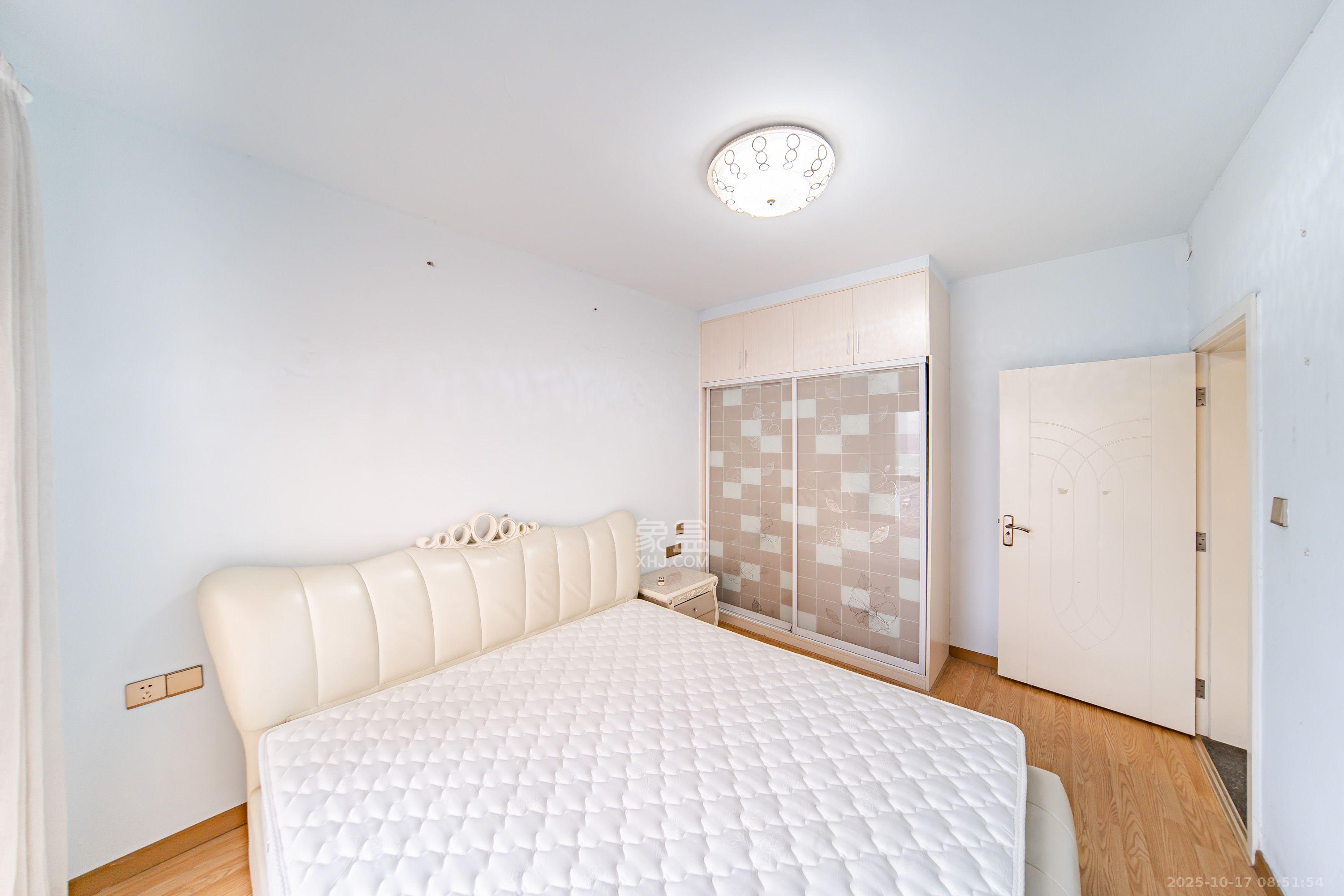 COCO蜜城  2室1厅1卫    2700.0元/月室内图