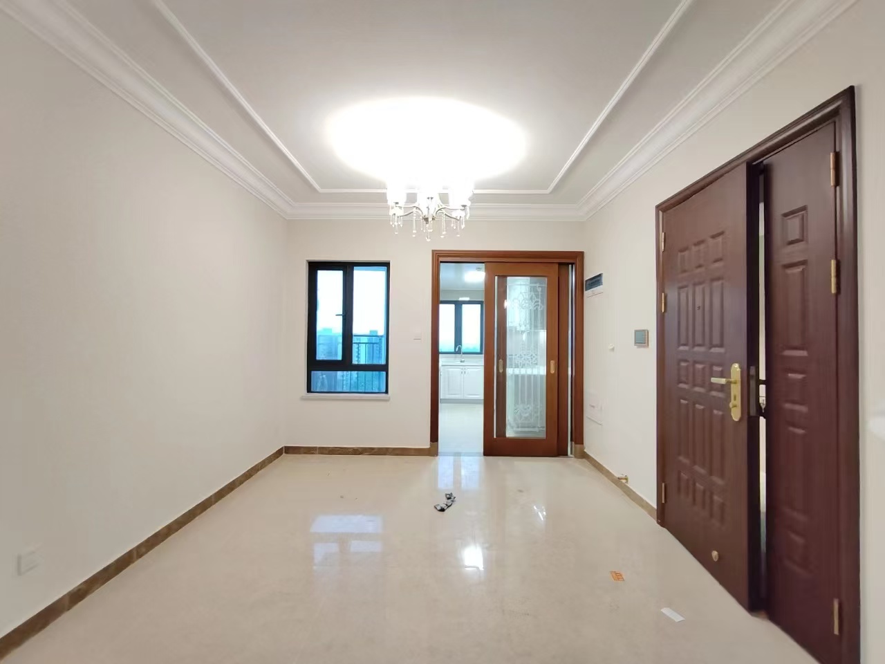 恒大美丽沙天珺湾 5室2厅3卫 5000.0元/月 恒大美丽沙天珺湾 5室2厅3卫 5000.0元/月室内图