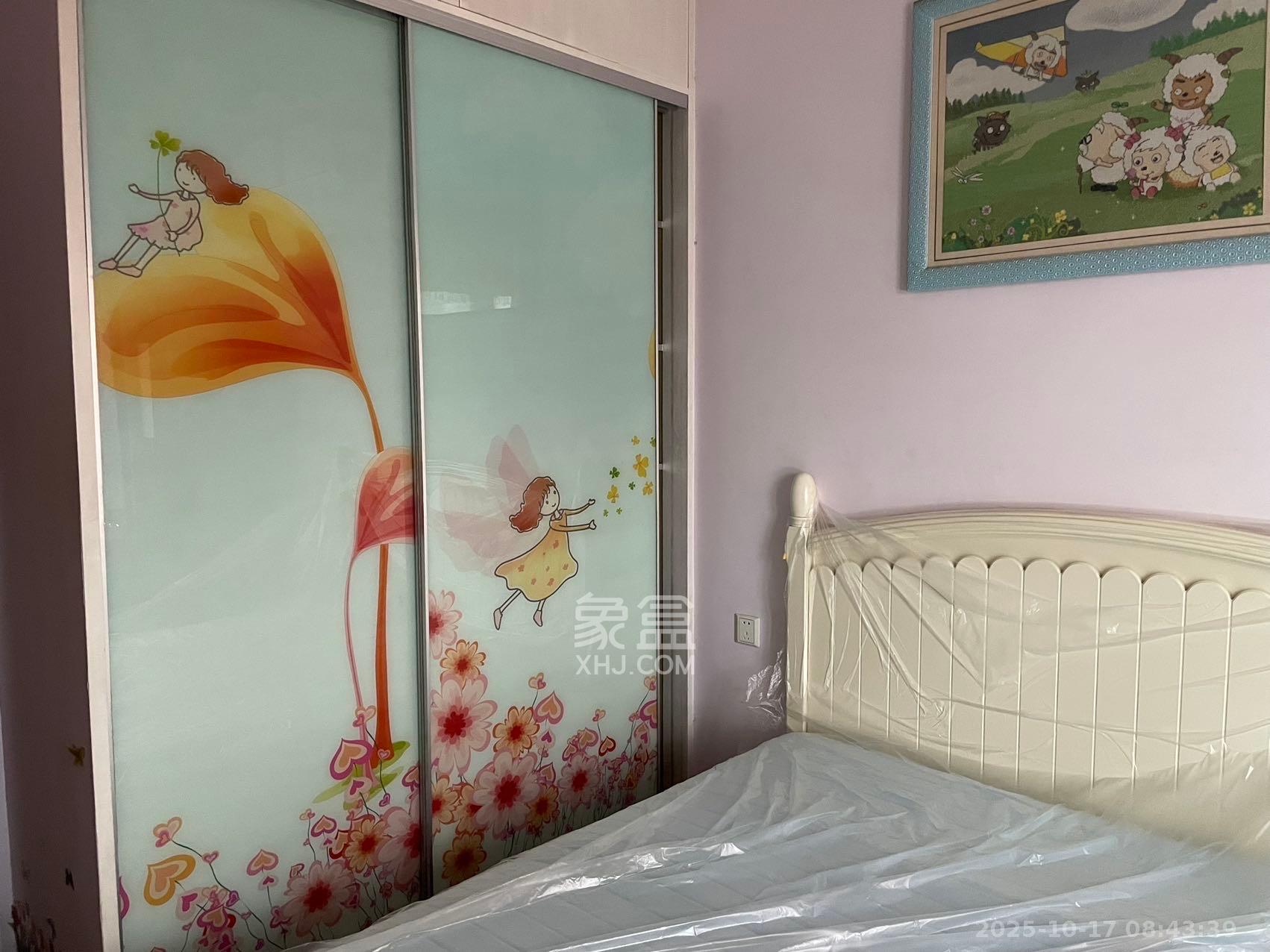 麓谷明珠  3室2厅1卫    3300.0元/月室内图