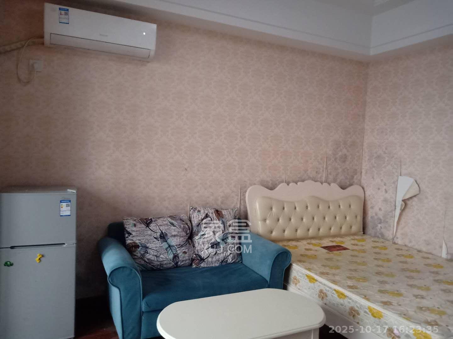 天元涉外景园B区 1室1厅1卫 1400.0元/月 天元涉外景园B区 1室1厅1卫 1400.0元/月室内图