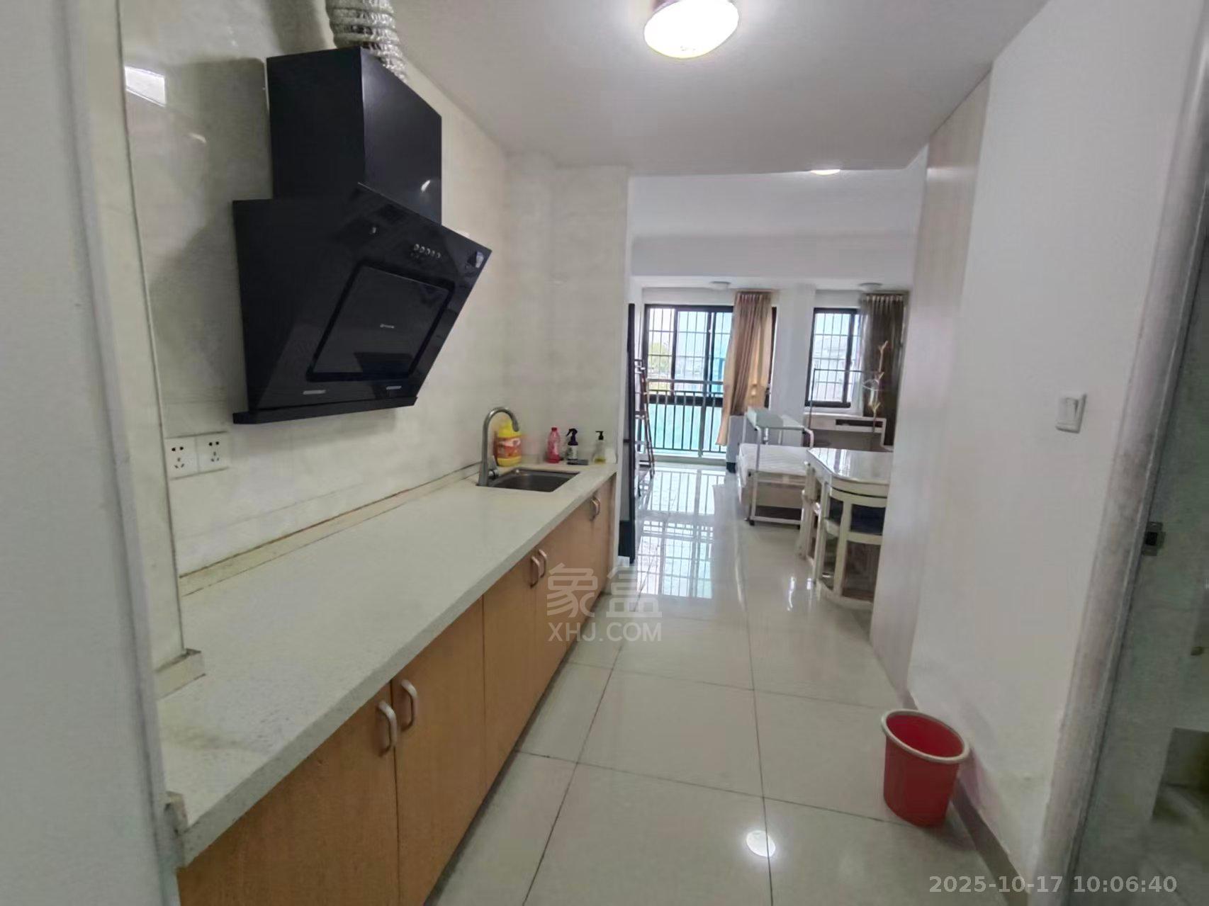 圣华名城建设北路110号 1室1厅1卫 700.0元/月 圣华名城建设北路110号 1室1厅1卫 700.0元/月室内图