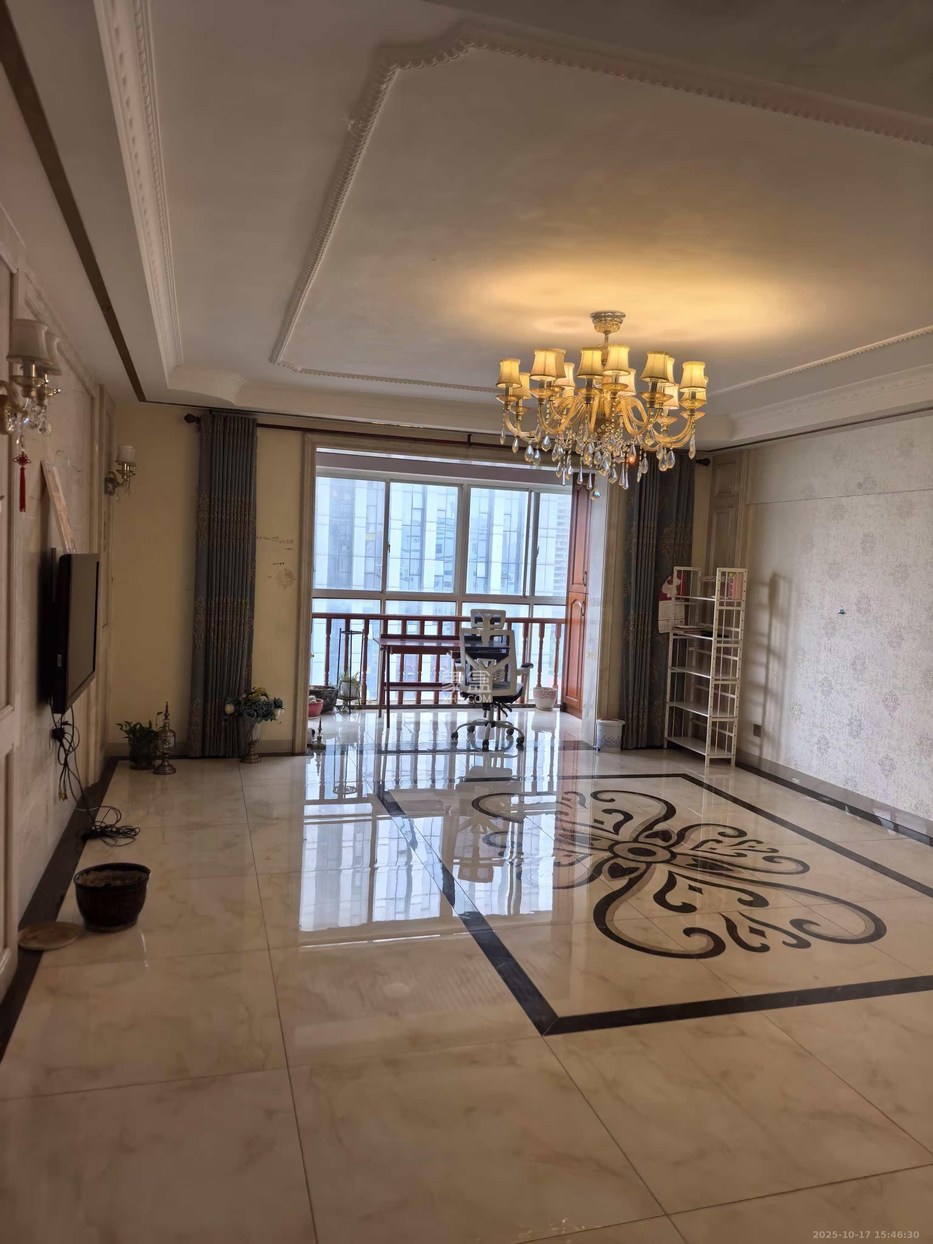 东来苑  4室2厅2卫    4600.0元/月