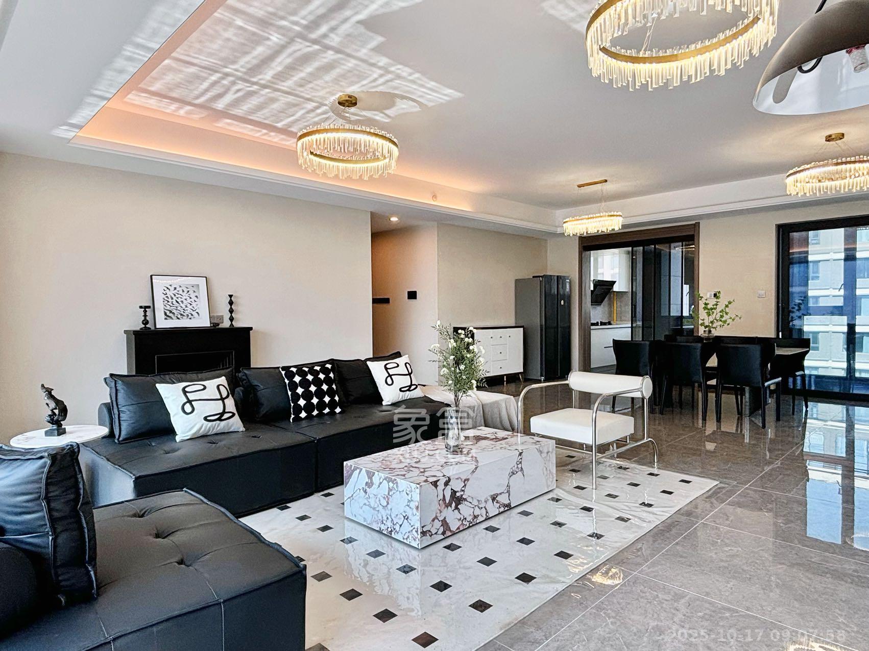 中海阅溪府 4室2厅3卫 8800.0元/月 中海阅溪府 4室2厅3卫 8800.0元/月室内图