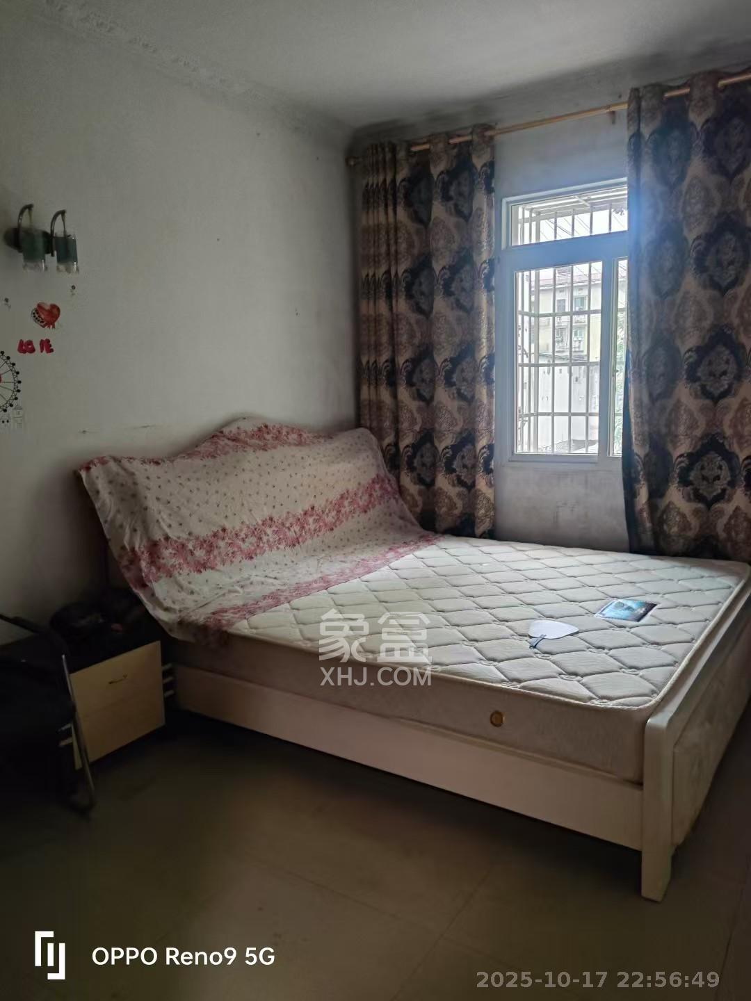 白羊坡汽电宿舍 3室1厅1卫 1300.0元/月 白羊坡汽电宿舍 3室1厅1卫 1300.0元/月室内图