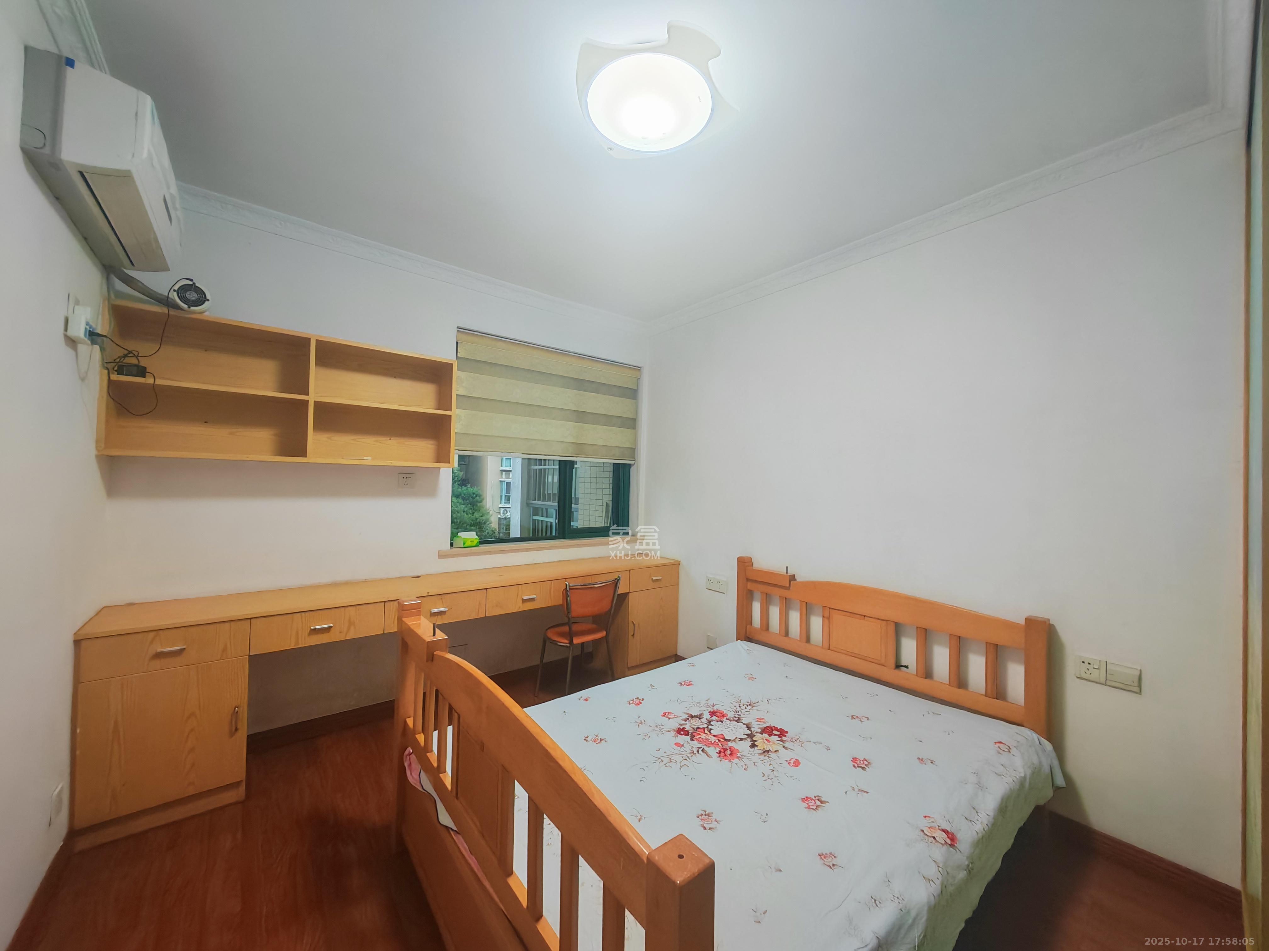 东岸锦城(东方人家) 3室2厅2卫 2180.0元/月 东岸锦城(东方人家) 3室2厅2卫 2180.0元/月室内图