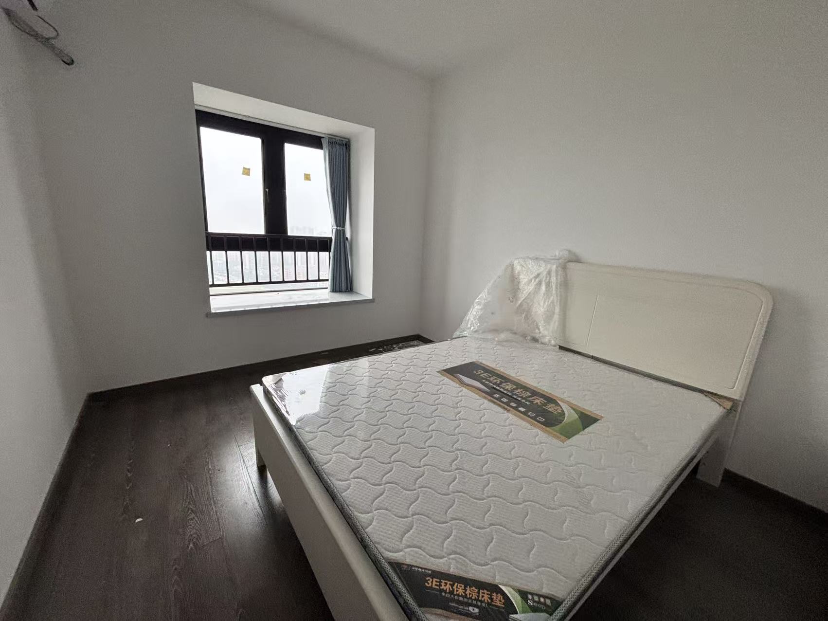 金科集美东方  3室2厅2卫    1800.0元/月室内图