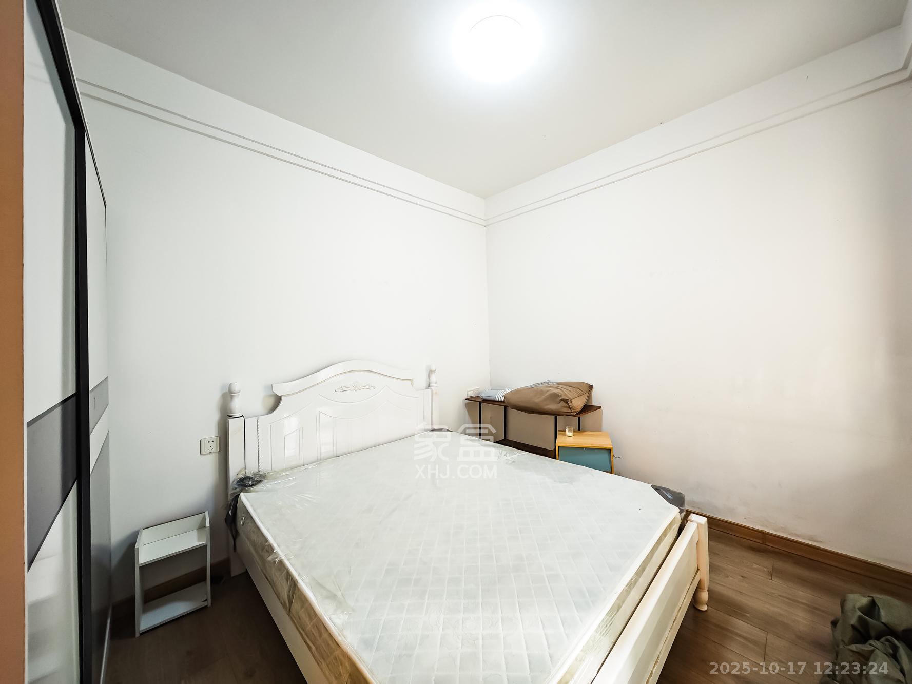 新城和樾（新城和樾公馆）  3室2厅2卫    88.0万卧室