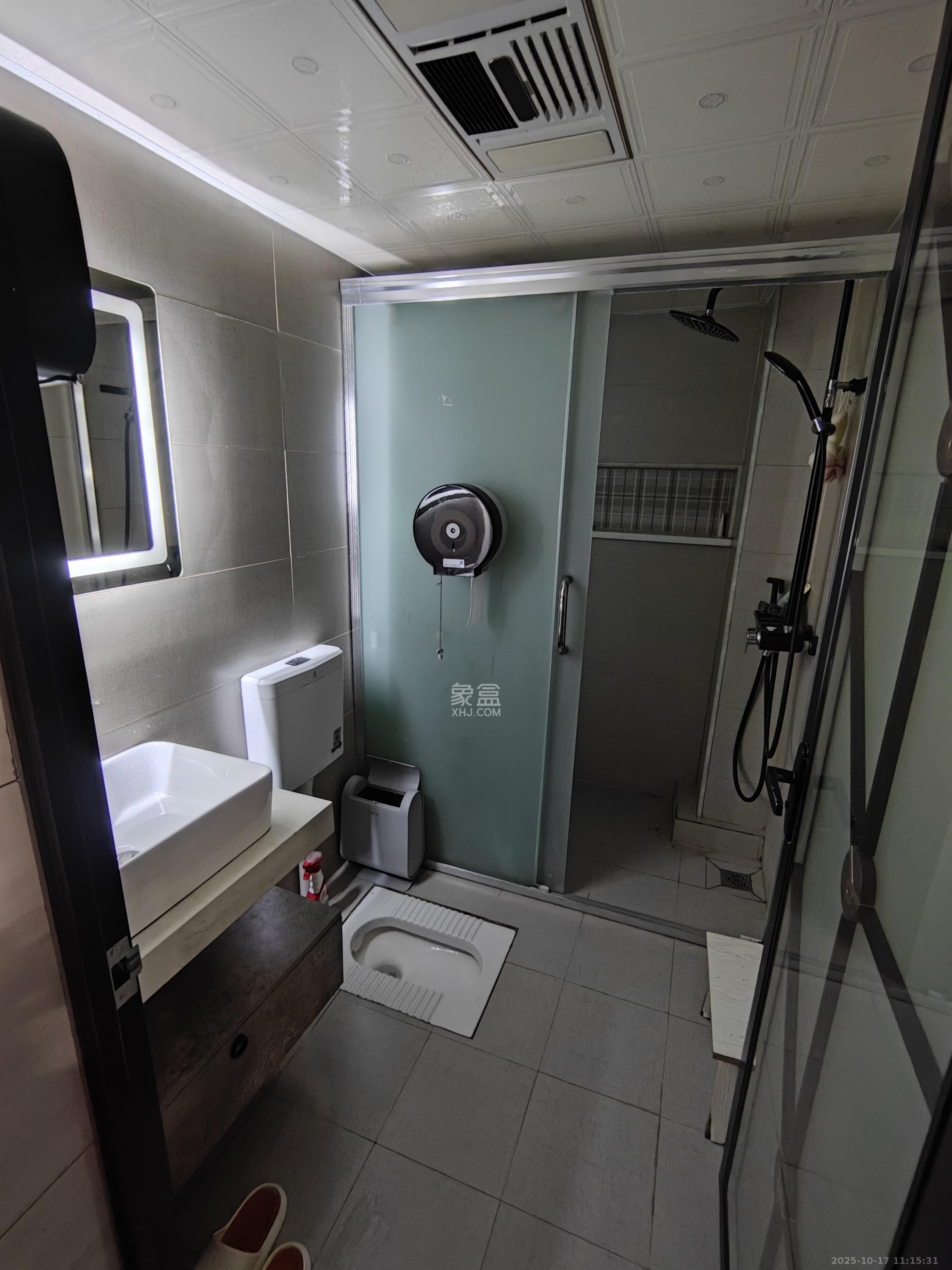 凯悦名城（泰悦公寓）  2室1厅1卫    3000.0元/月室内图