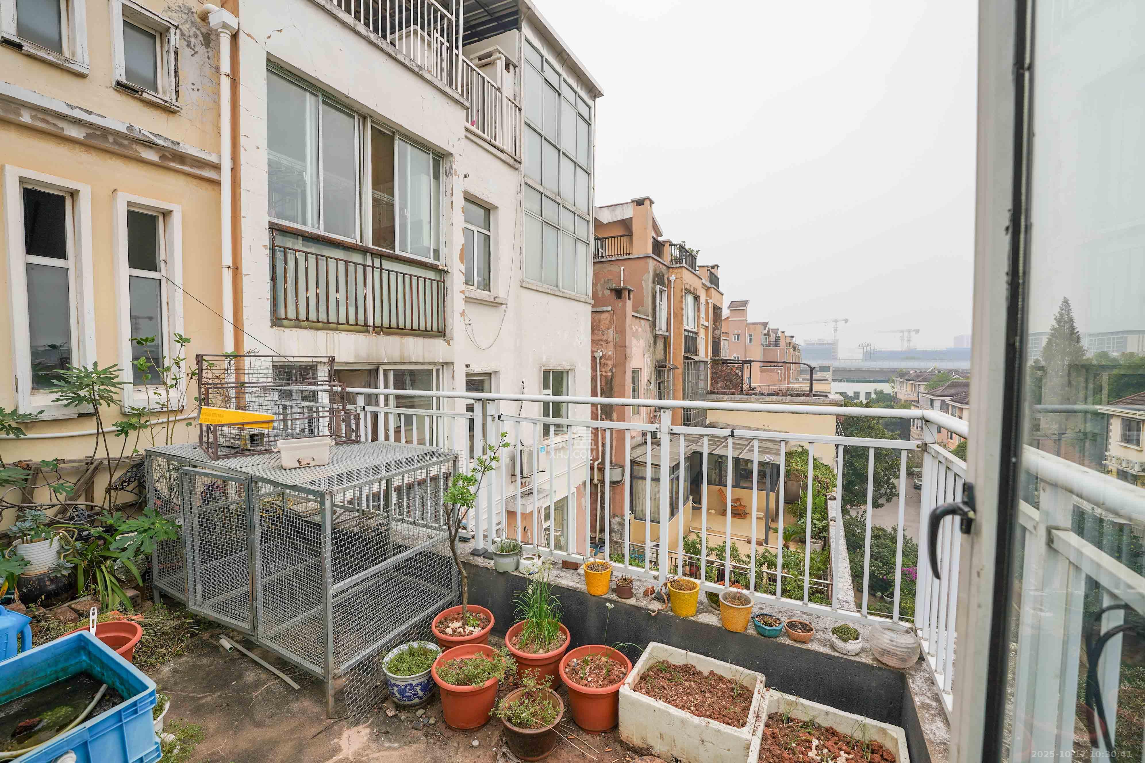 御邦  3室2厅2卫    98.0万阳台