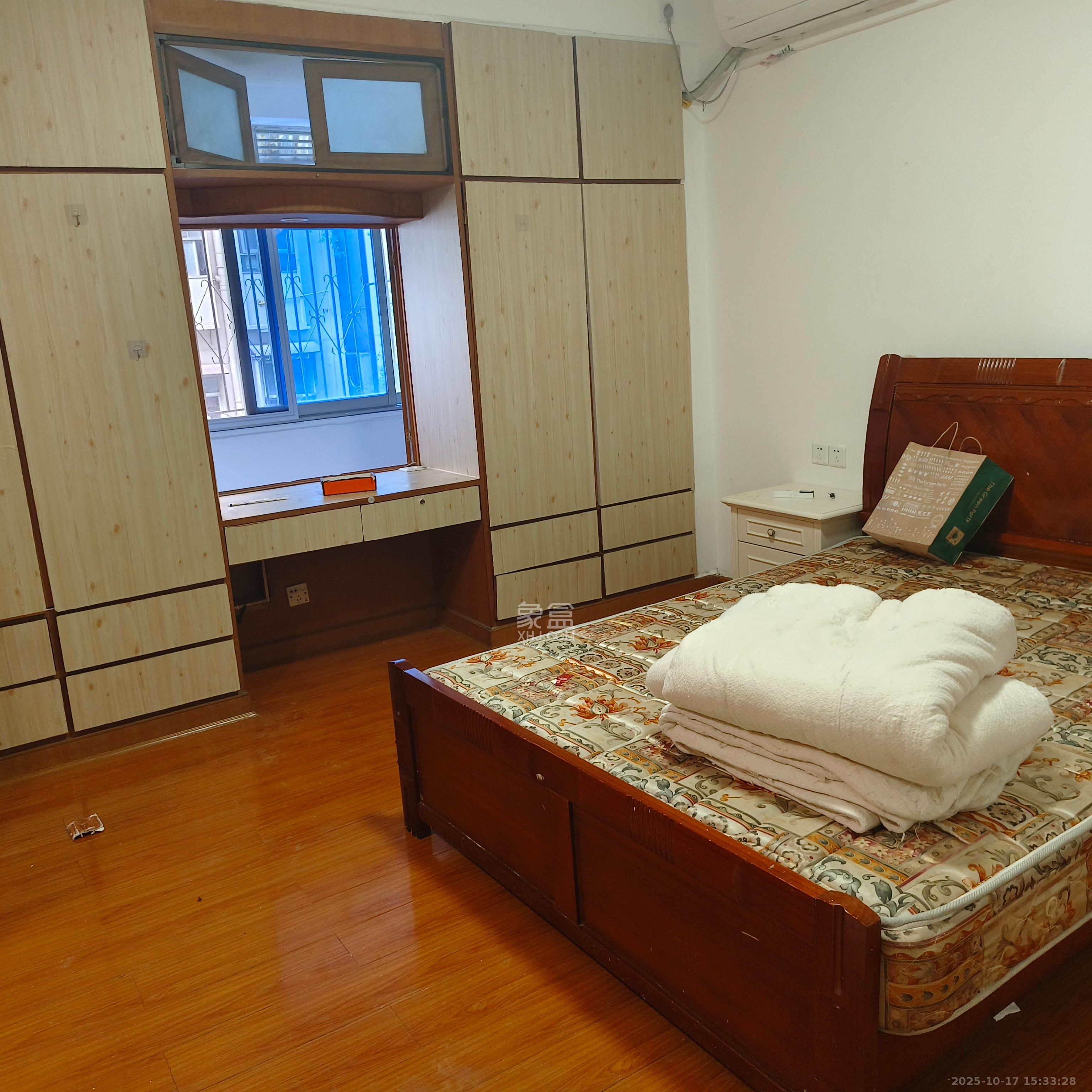 燕山街社区 2室1厅1卫 2000.0元/月 燕山街社区 2室1厅1卫 2000.0元/月室内图