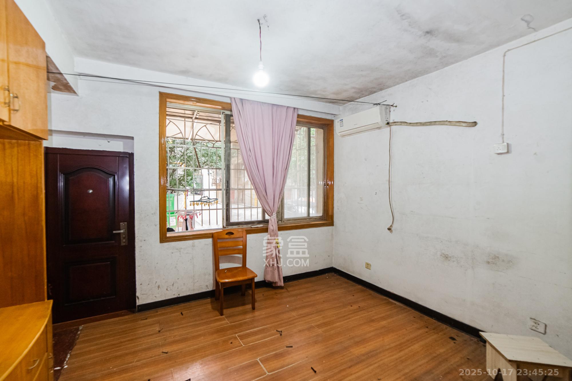 交通设计院（伍家岭）  2室1厅1卫    40.0万卧室