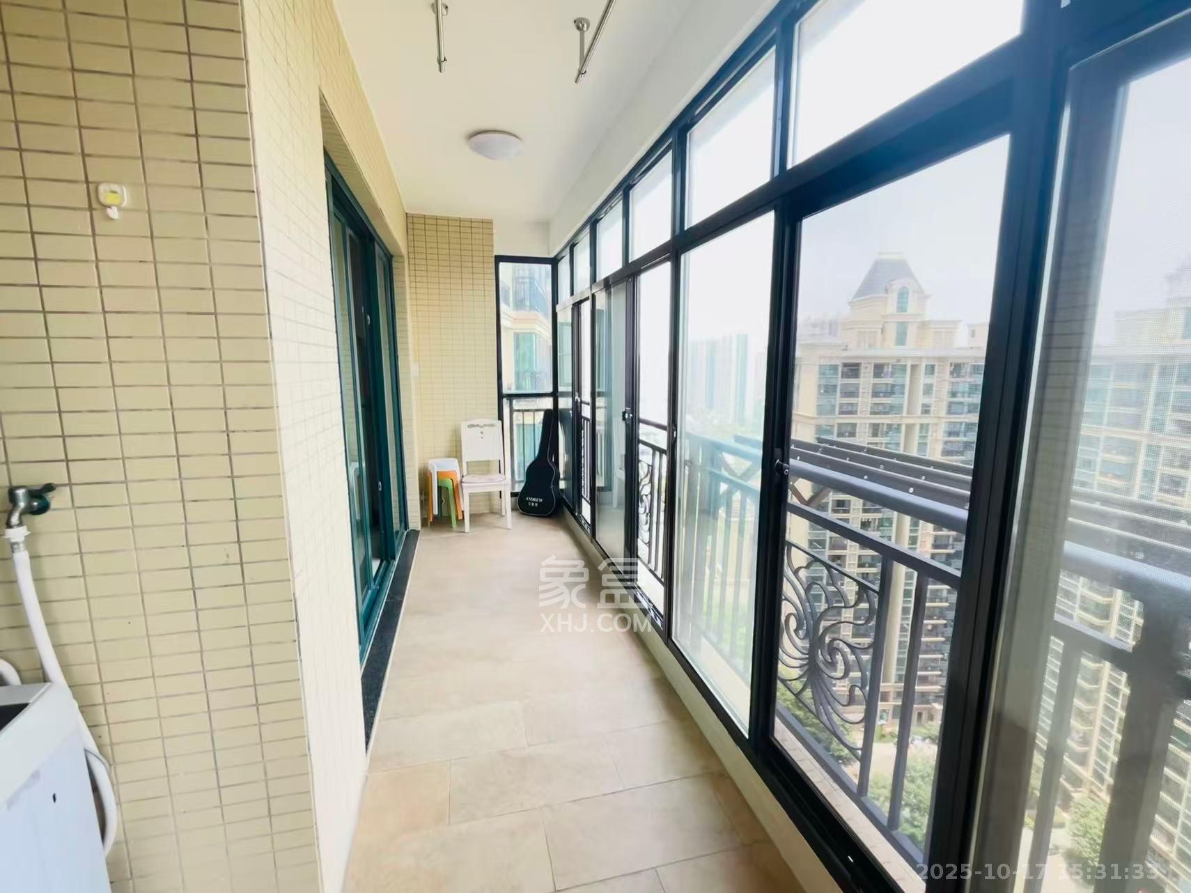 恒大翡翠华庭  3室2厅1卫    2300.0元/月室内图