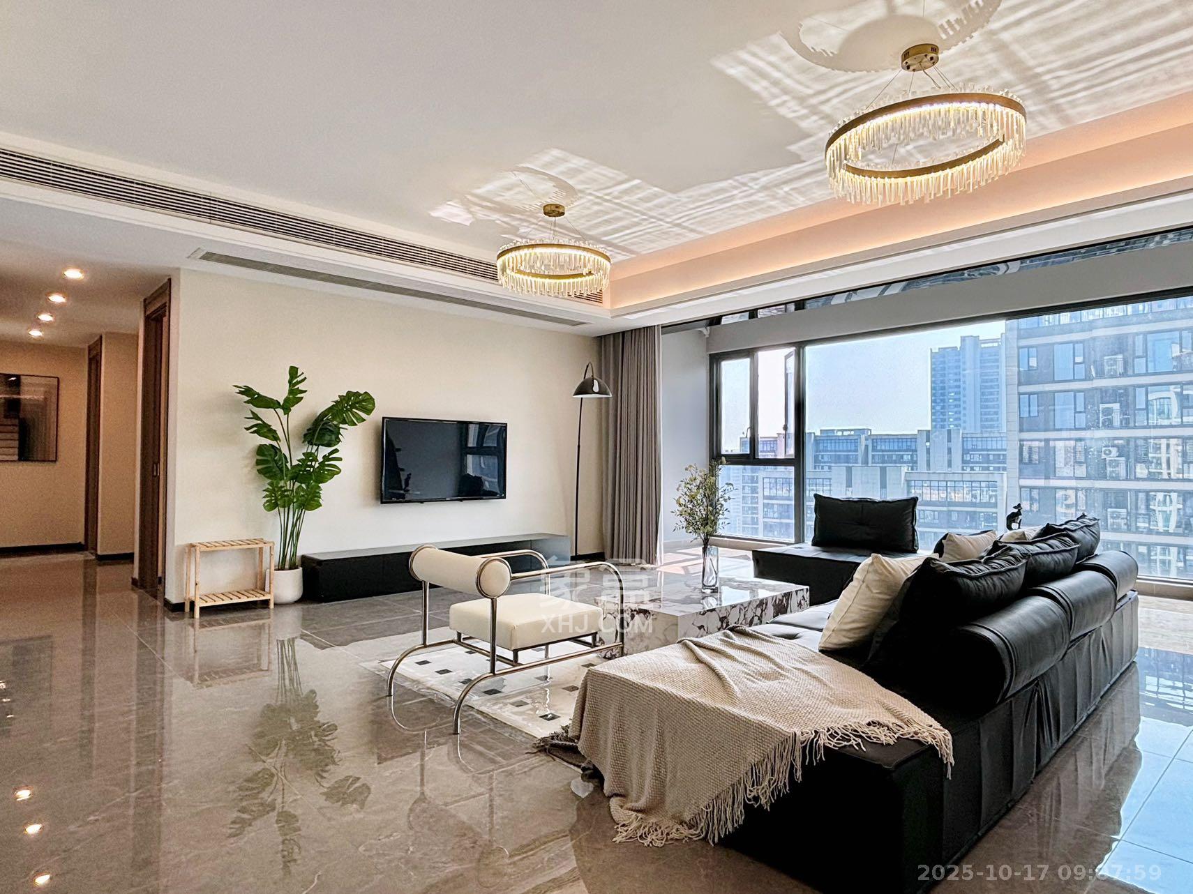 中海阅溪府 4室2厅3卫 8800.0元/月 中海阅溪府 4室2厅3卫 8800.0元/月室内图