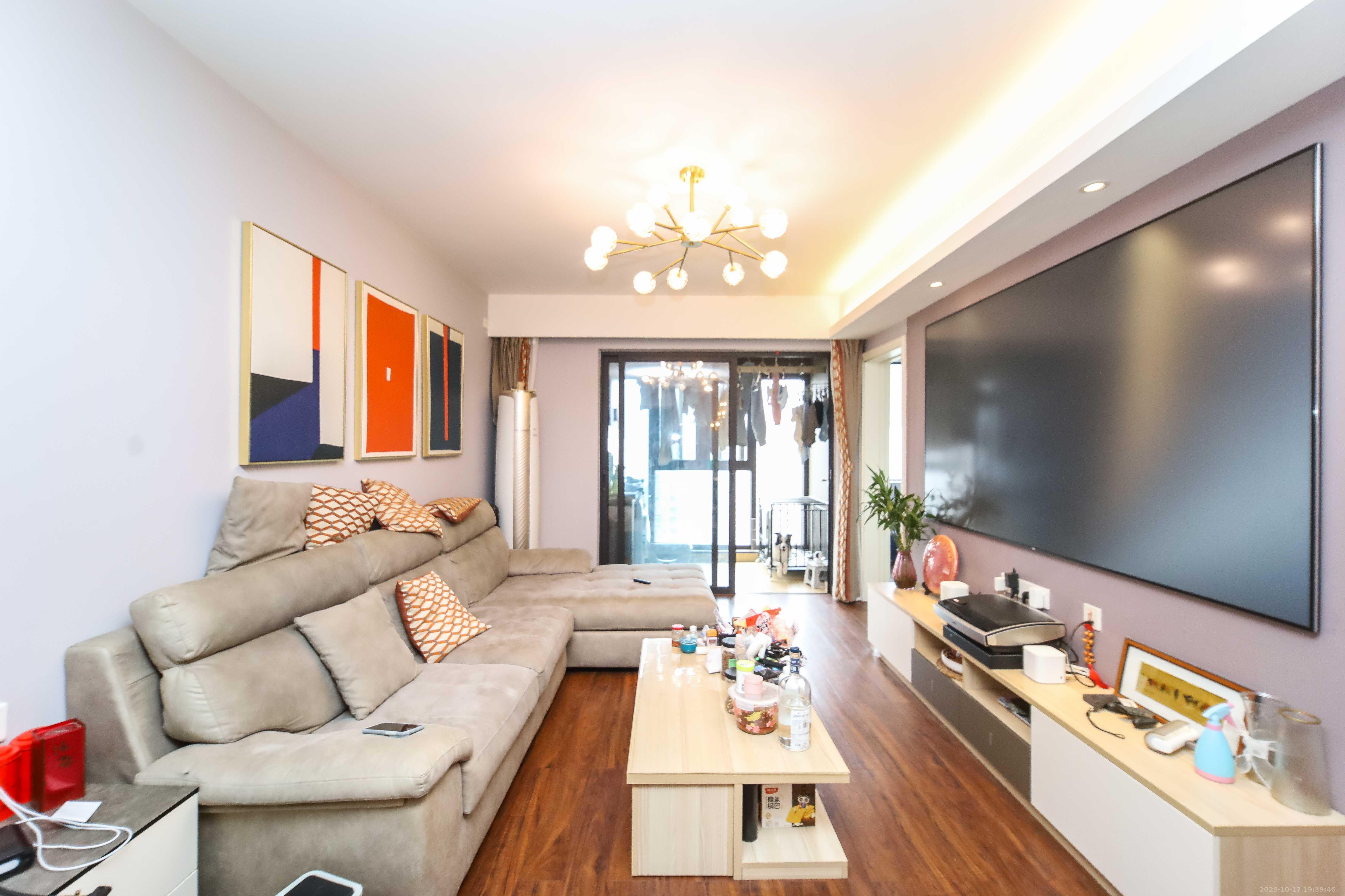 万科金域蓝湾  3室2厅2卫    123.5万