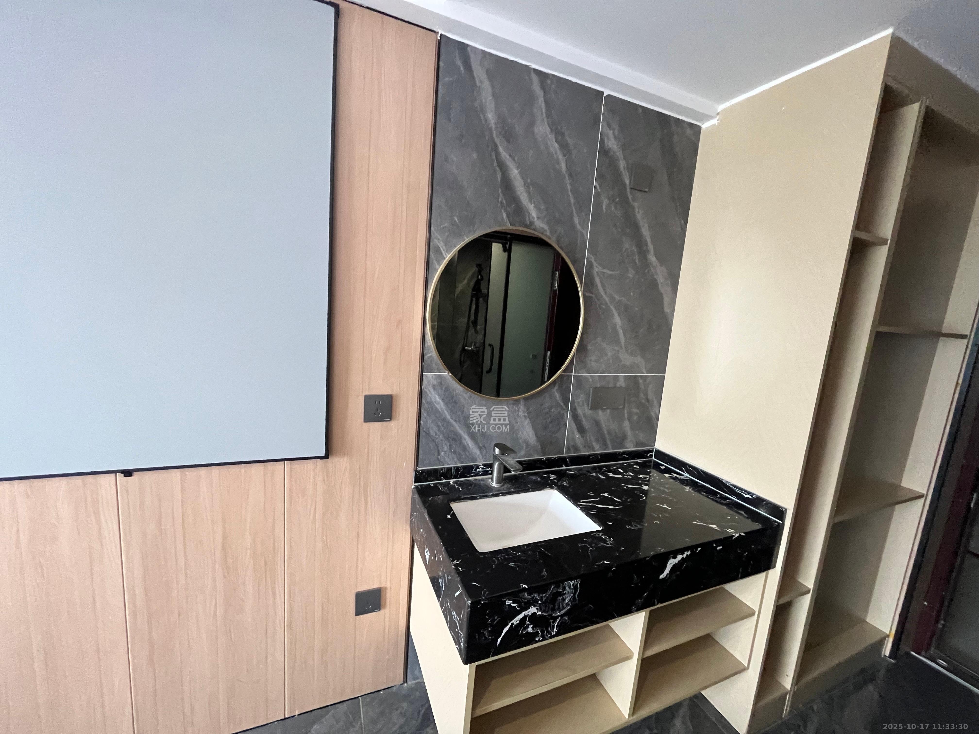 保利天禧EF区  1室0厅1卫    1650.0元/月室内图