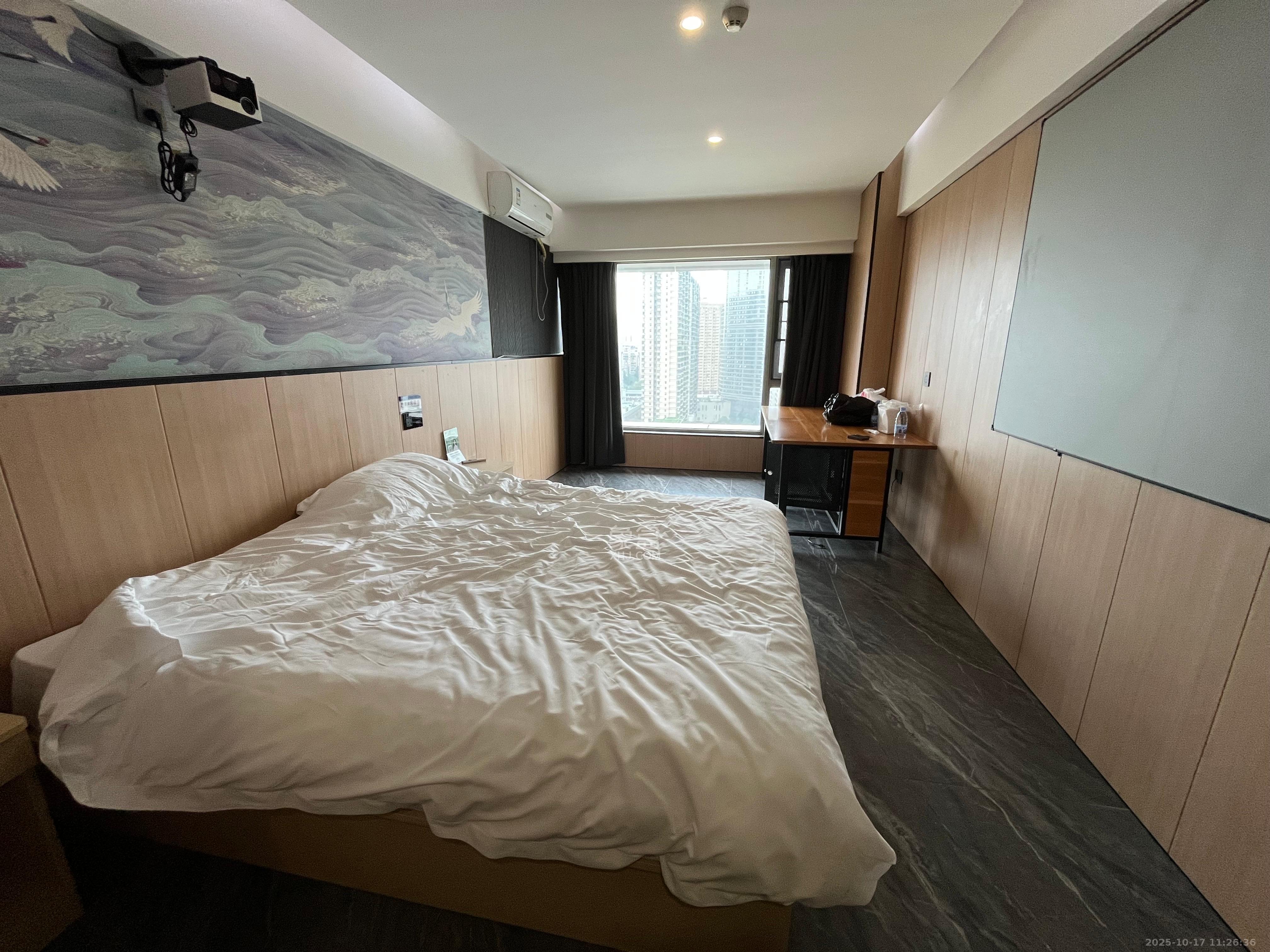 保利天禧EF区 1室0厅1卫 1650.0元/月 保利天禧EF区 1室0厅1卫 1650.0元/月室内图