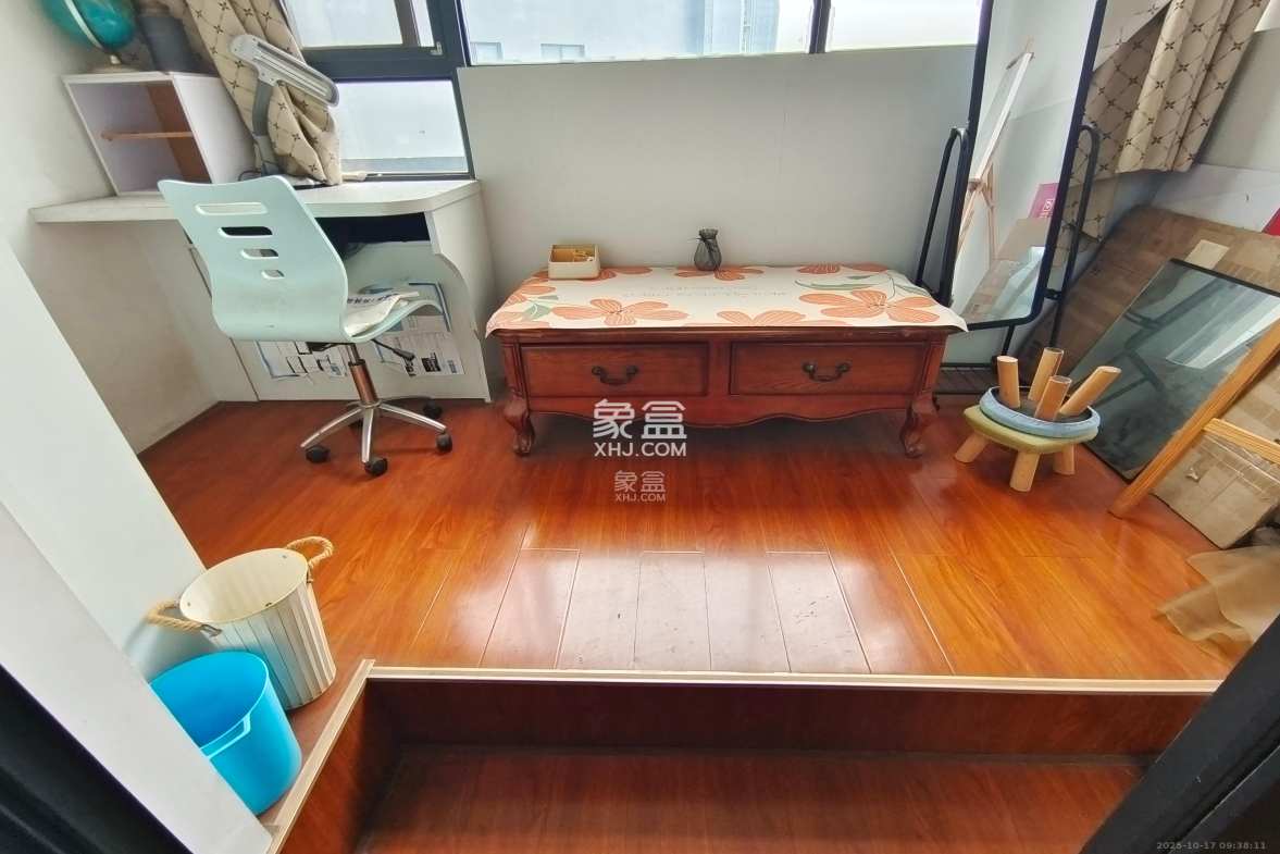 阳光100三期  1室1厅1卫    1800.0元/月 阳光100三期  1室1厅1卫    1800.0元/月室内图