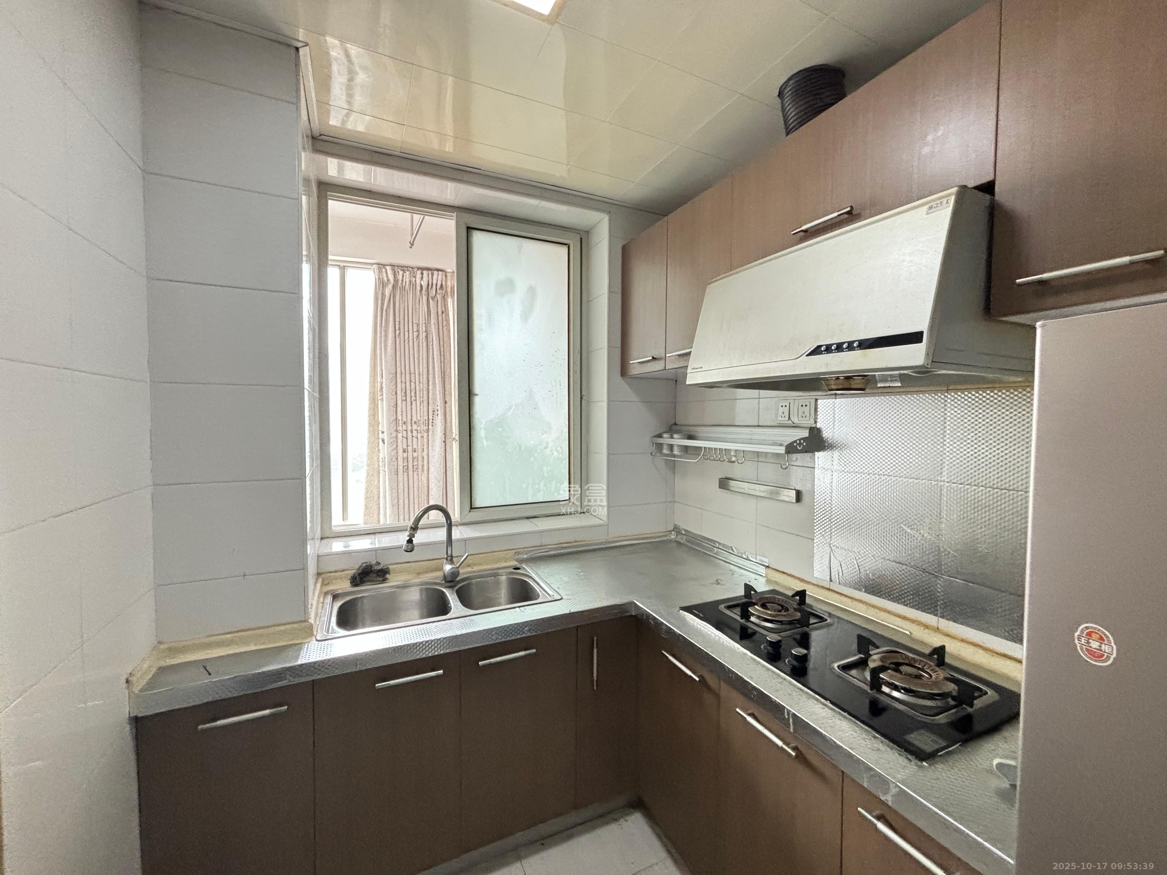 欧园 1室1厅1卫 1800.0元/月 欧园 1室1厅1卫 1800.0元/月室内图