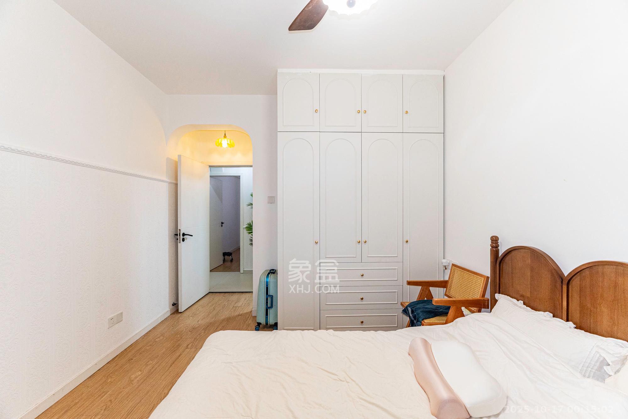 康桥长郡 4室2厅2卫 85.8万 康桥长郡 4室2厅2卫 85.8万卧室